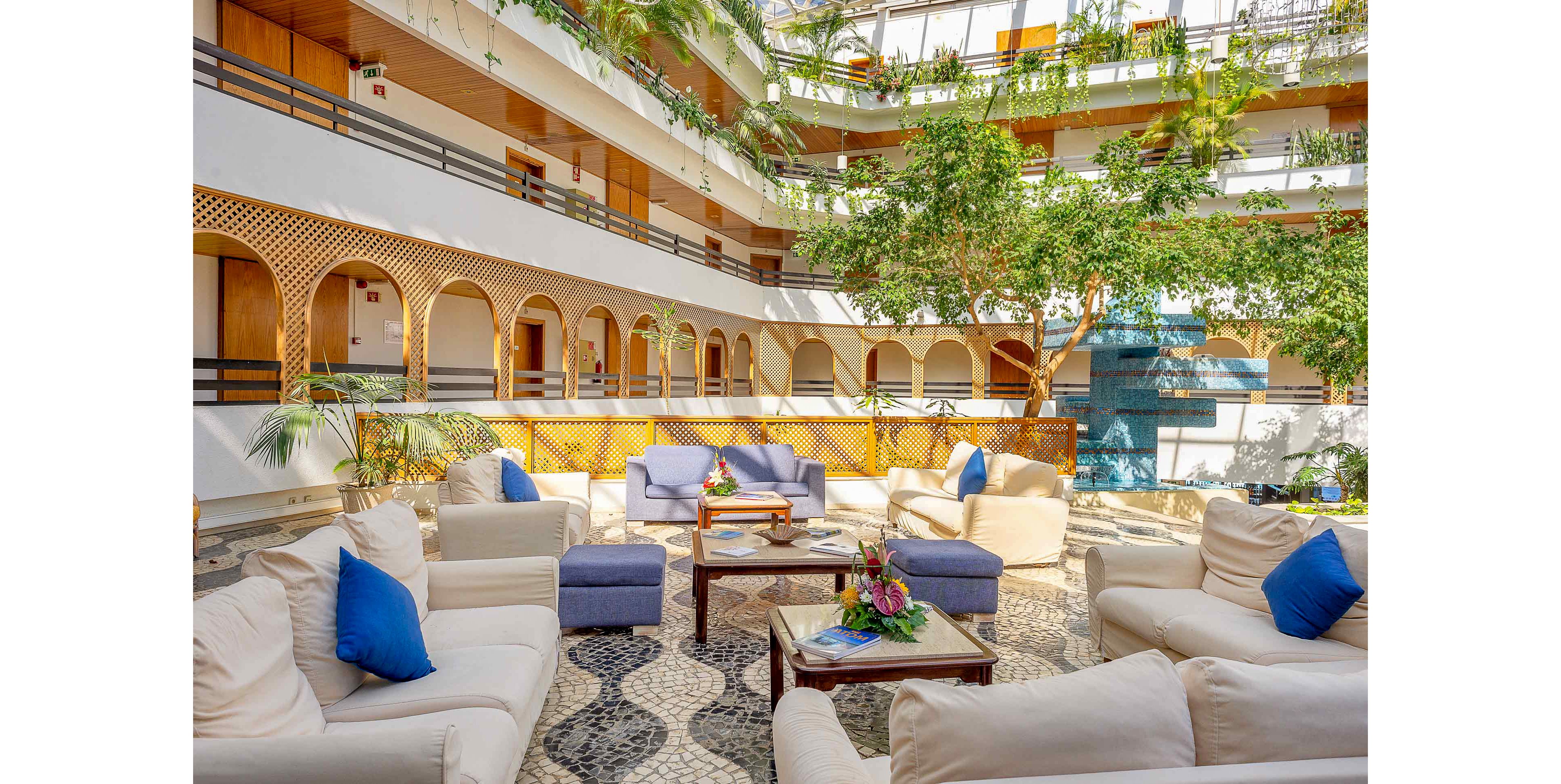 Ourapraia Hotel Apartments