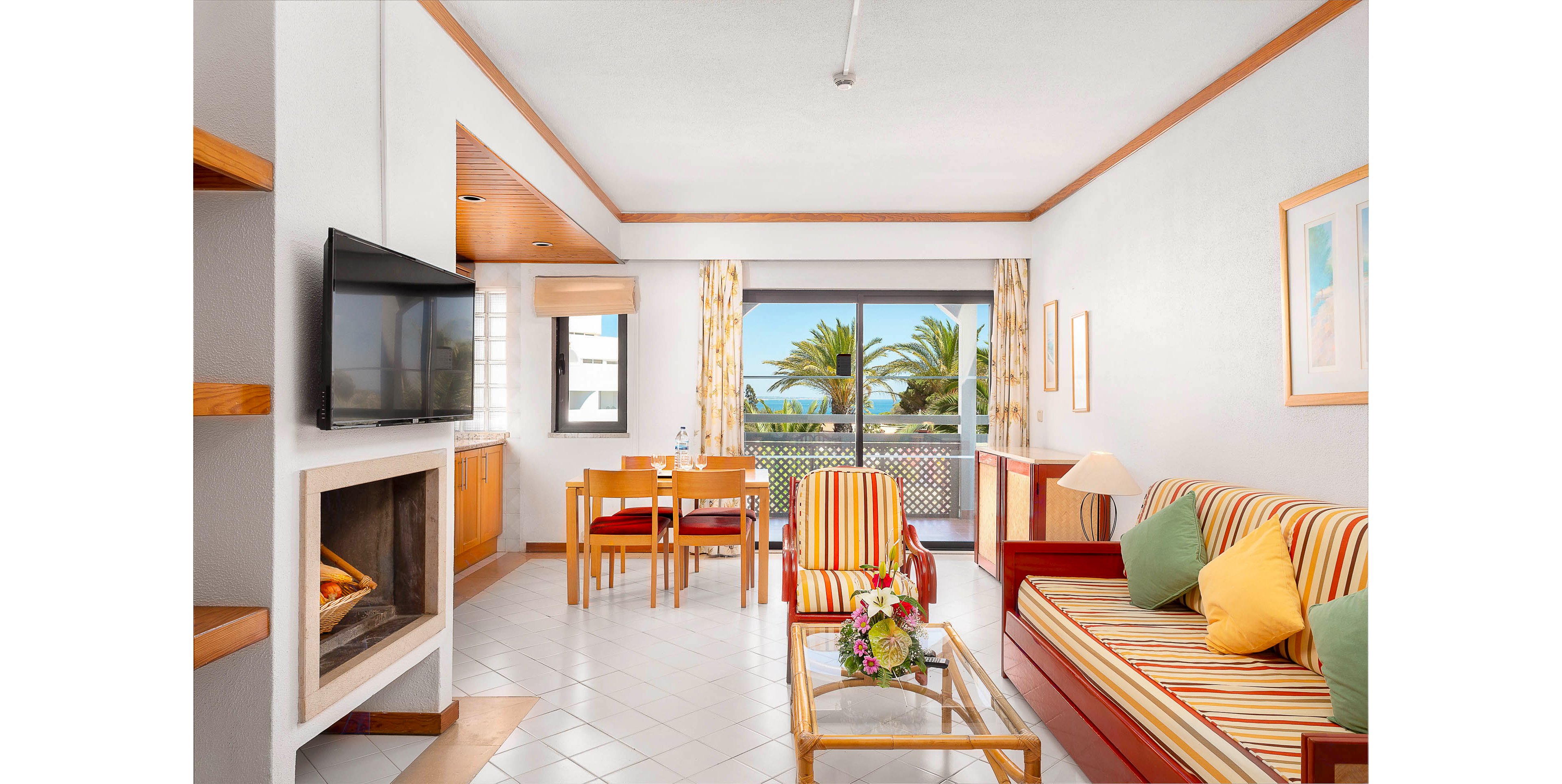 Ourapraia Hotel Apartments