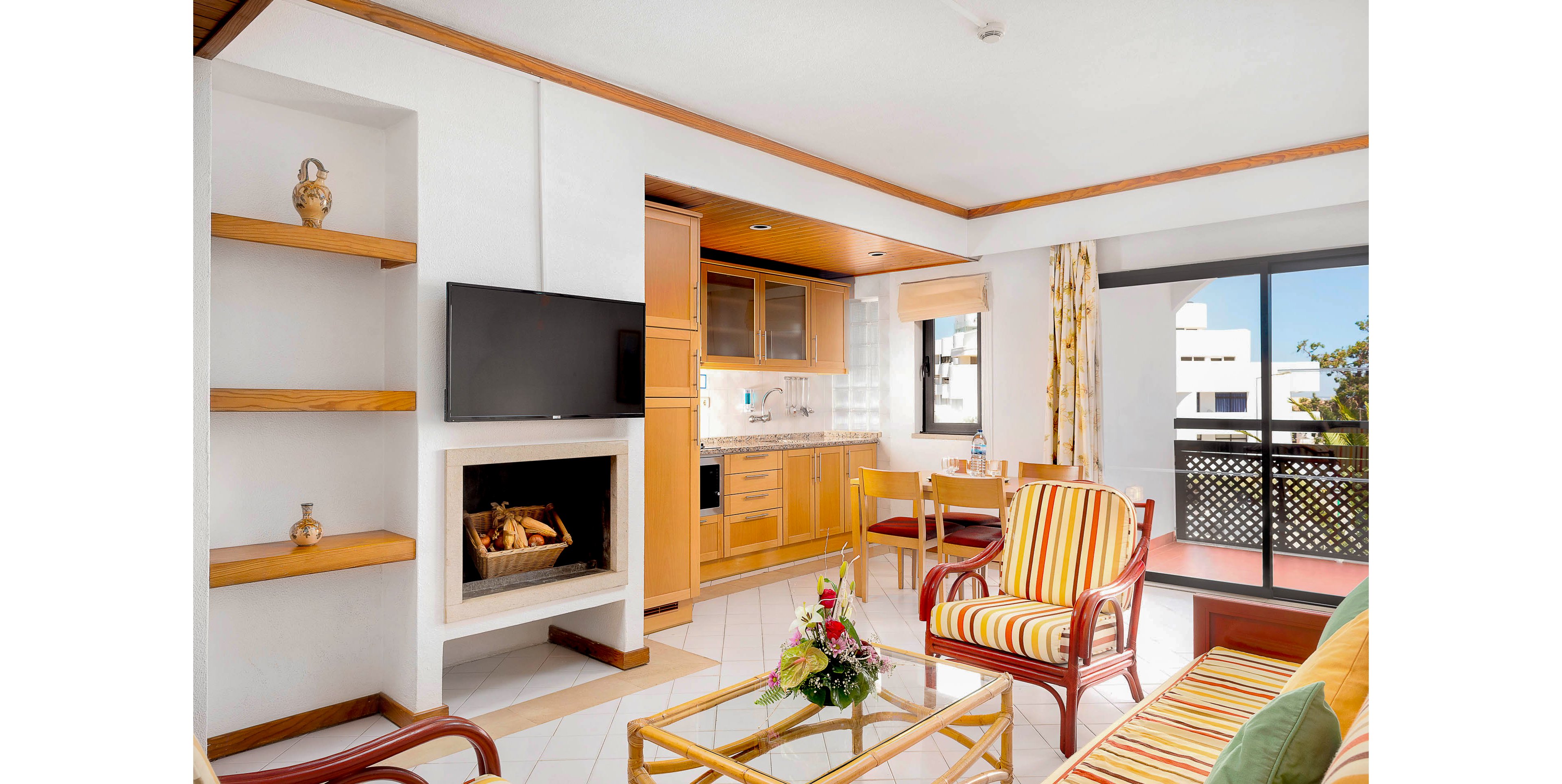 Ourapraia Hotel Apartments