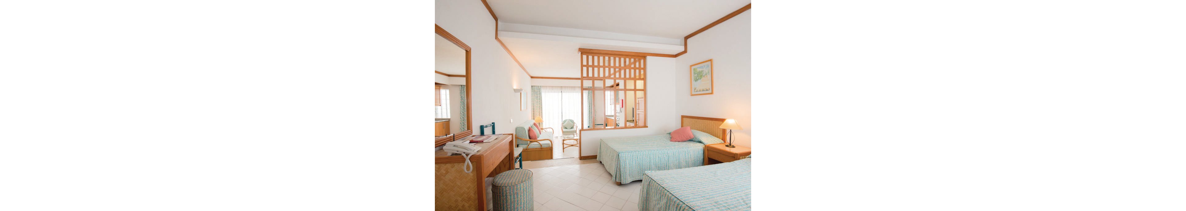 Ourapraia Hotel Apartments