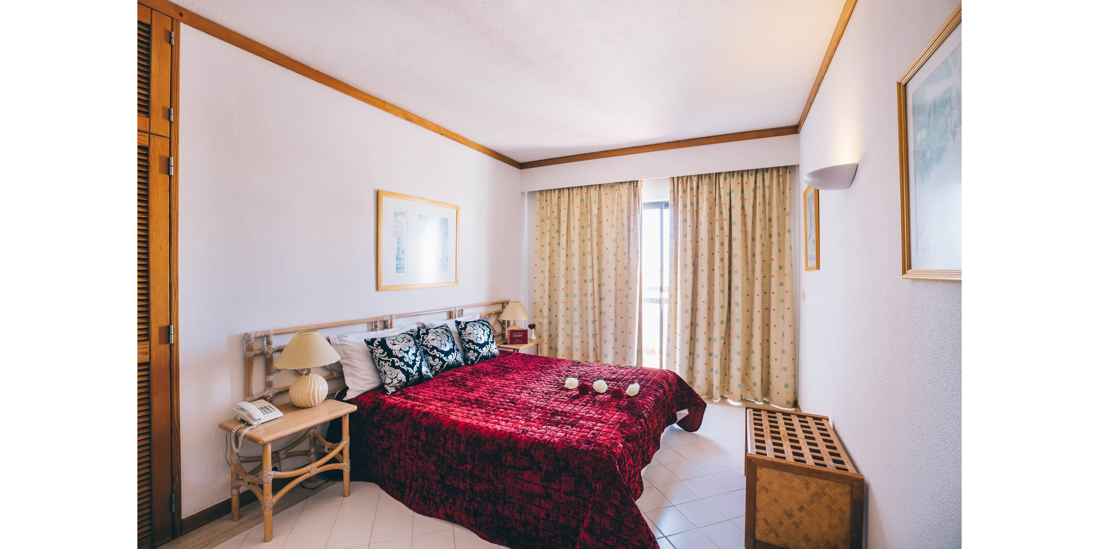 Ourapraia Hotel Apartments