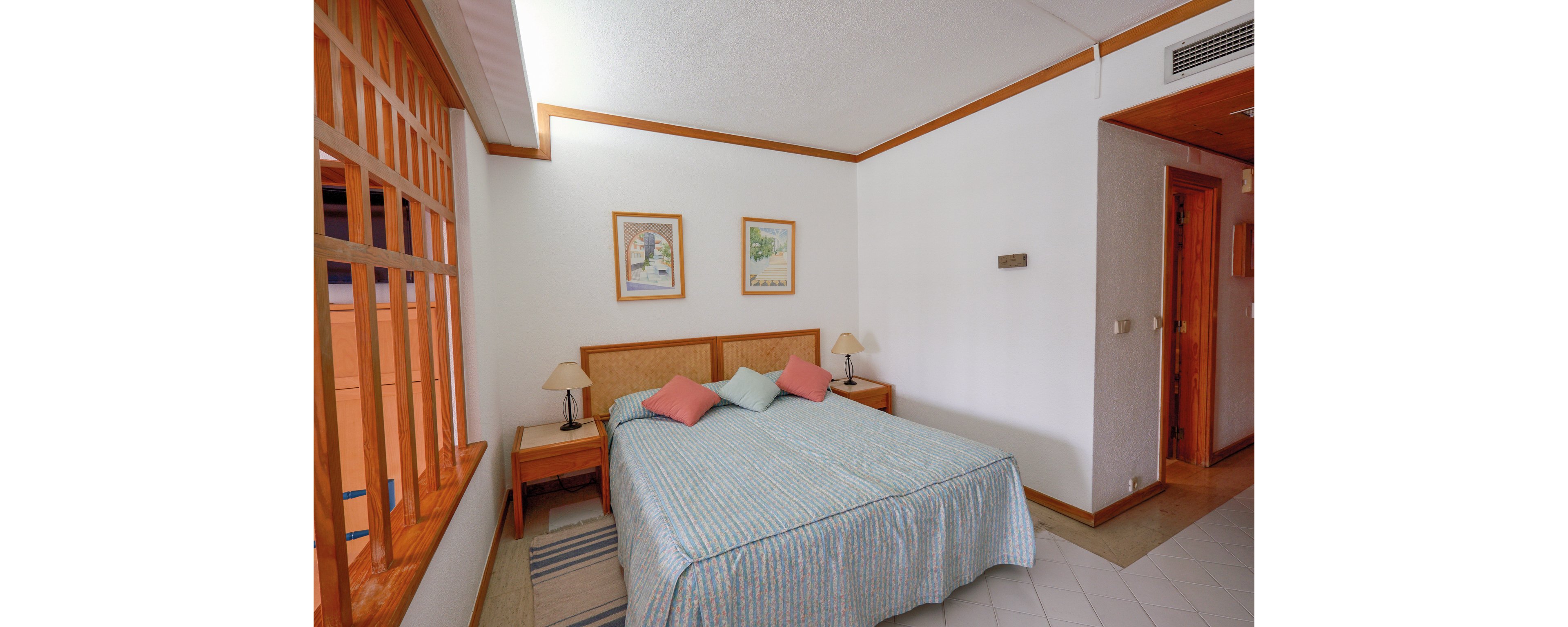 Ourapraia Hotel Apartments