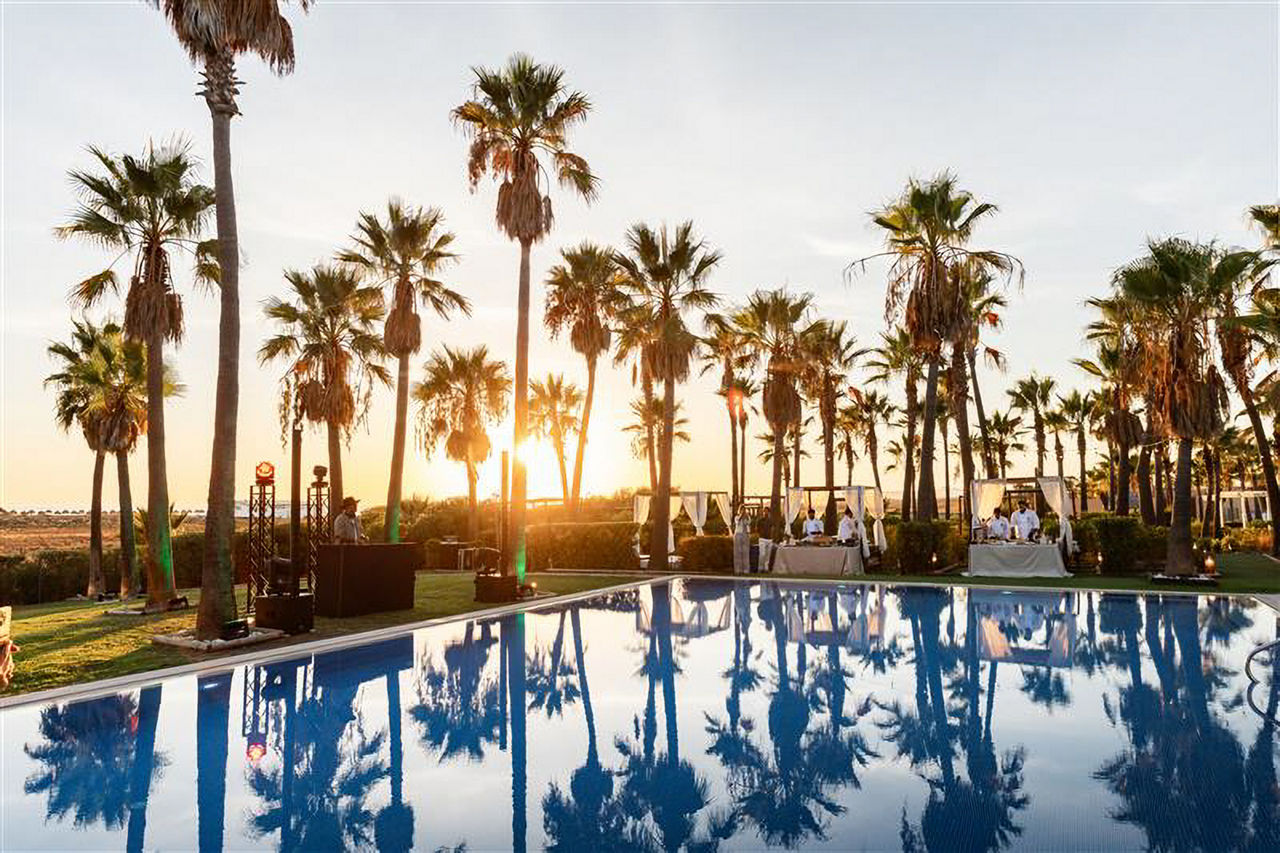 Wine & Books by The Sea formerly Vidamar Resort Hotel Algarve