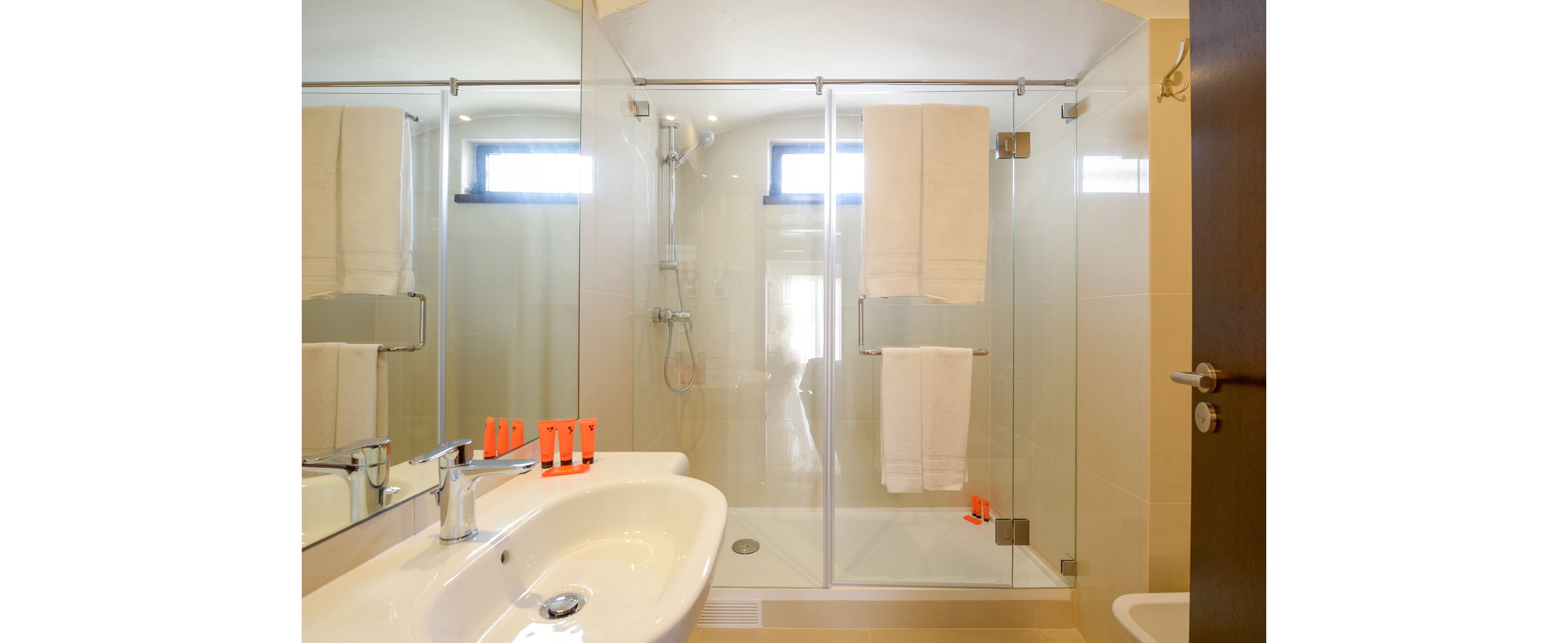 3HB Golden Beach