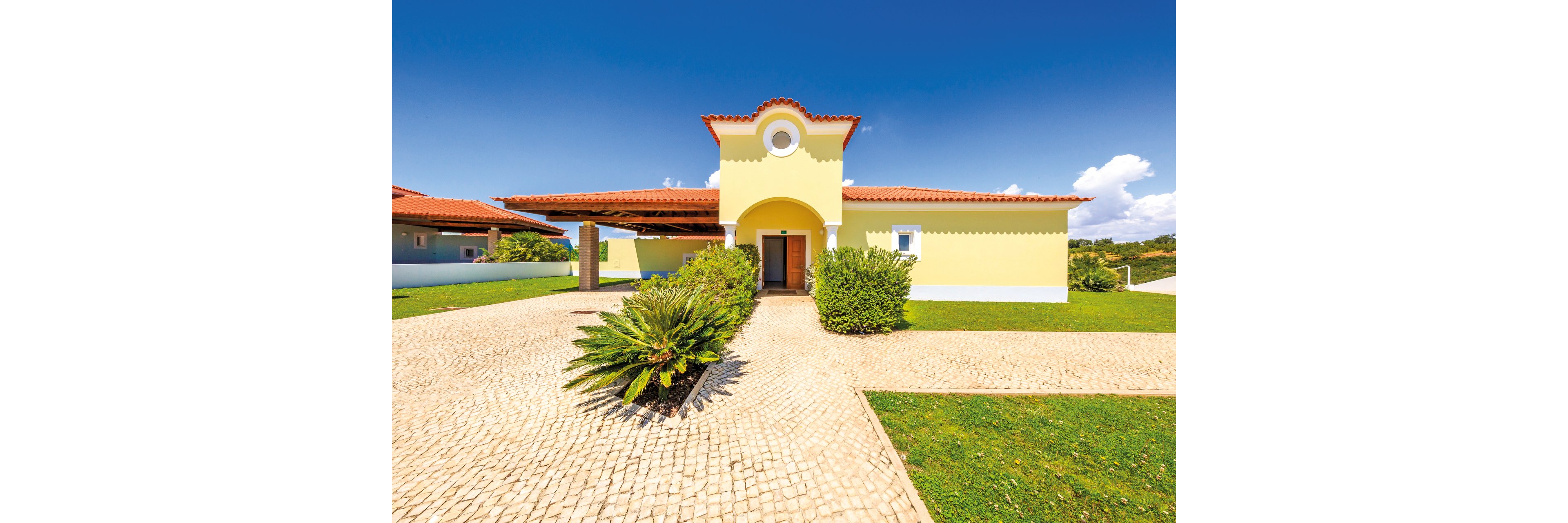 Eden Villas & Apartments