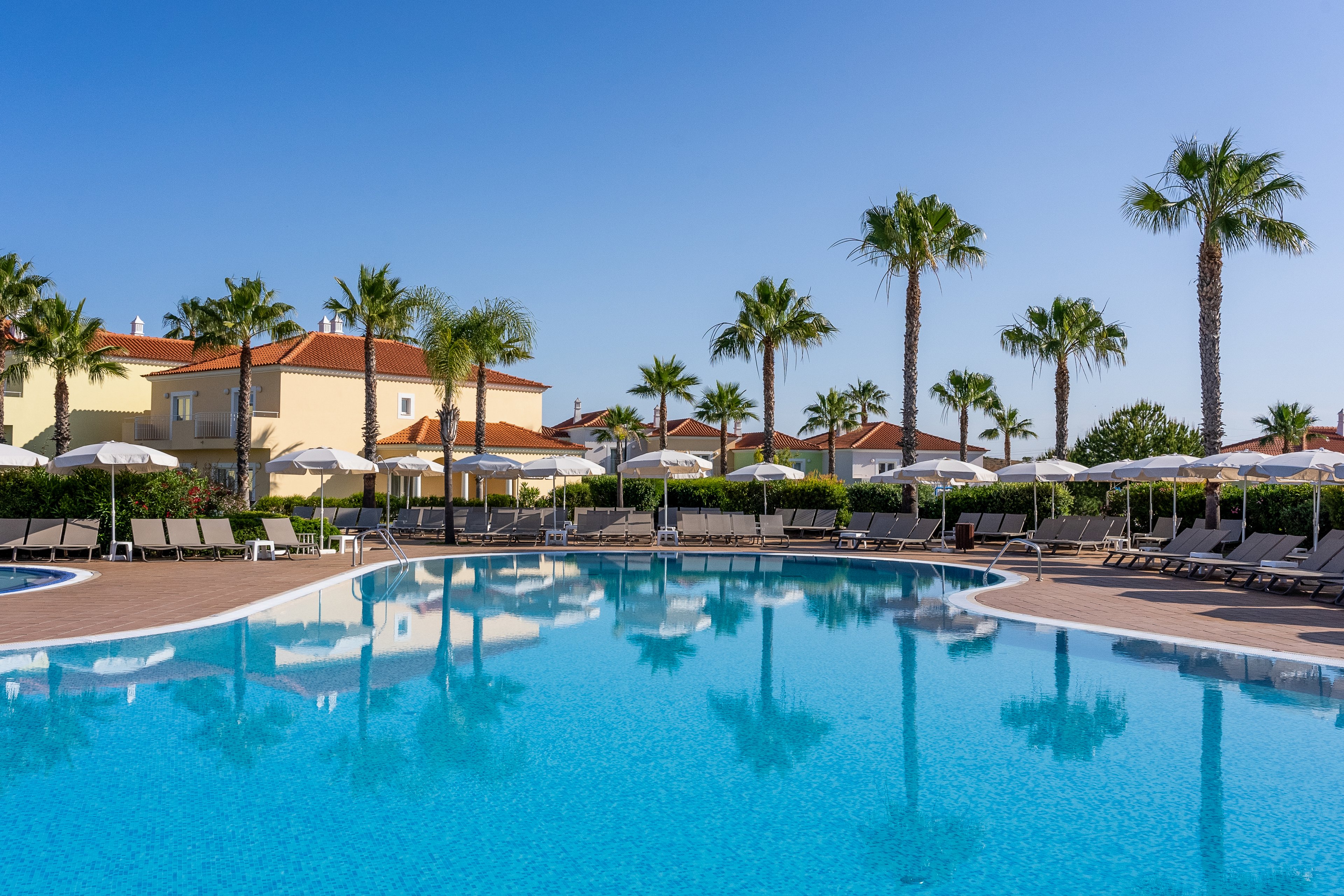 Eden Villas & Apartments