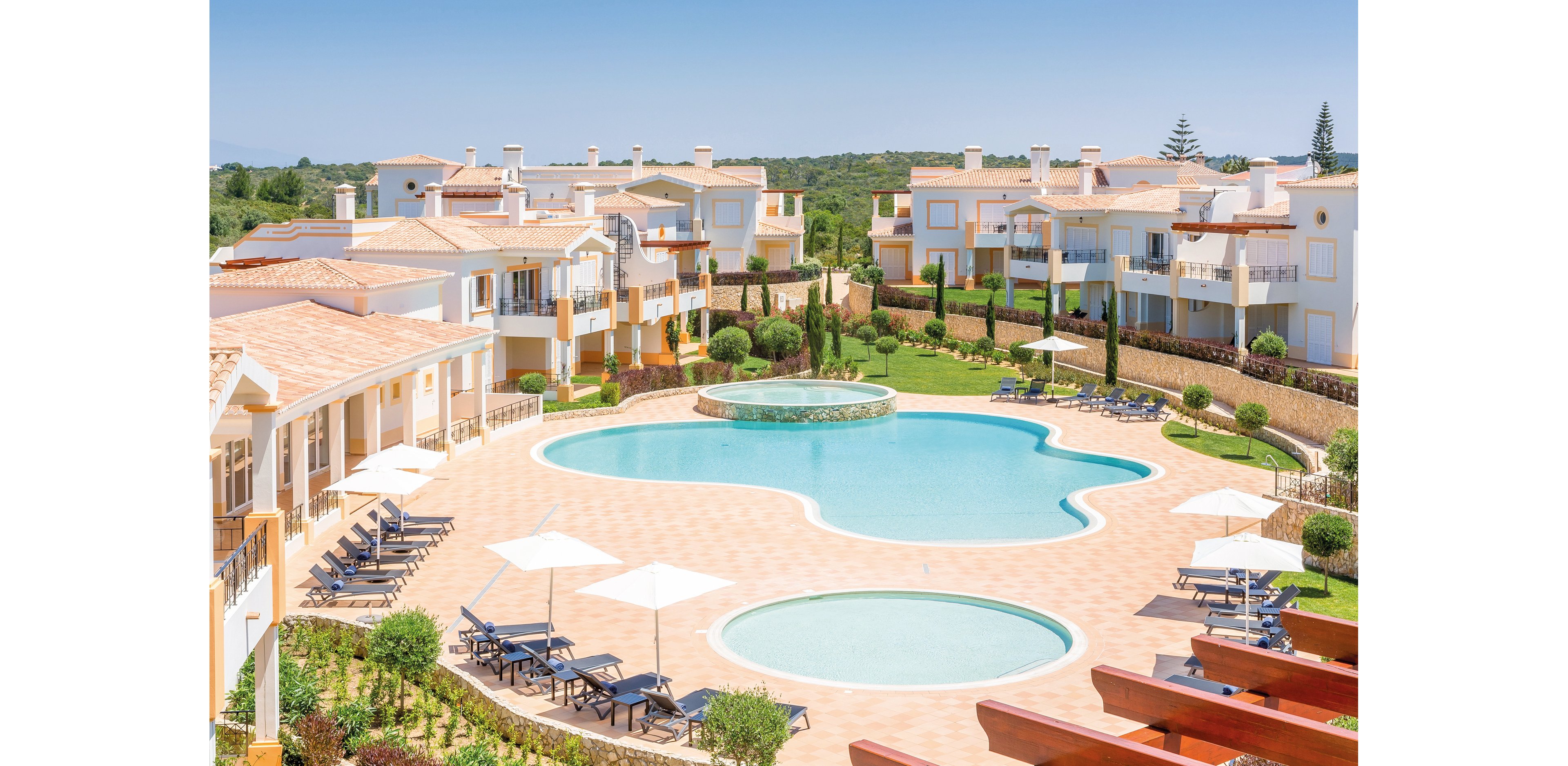 NAU Salema Beach Village