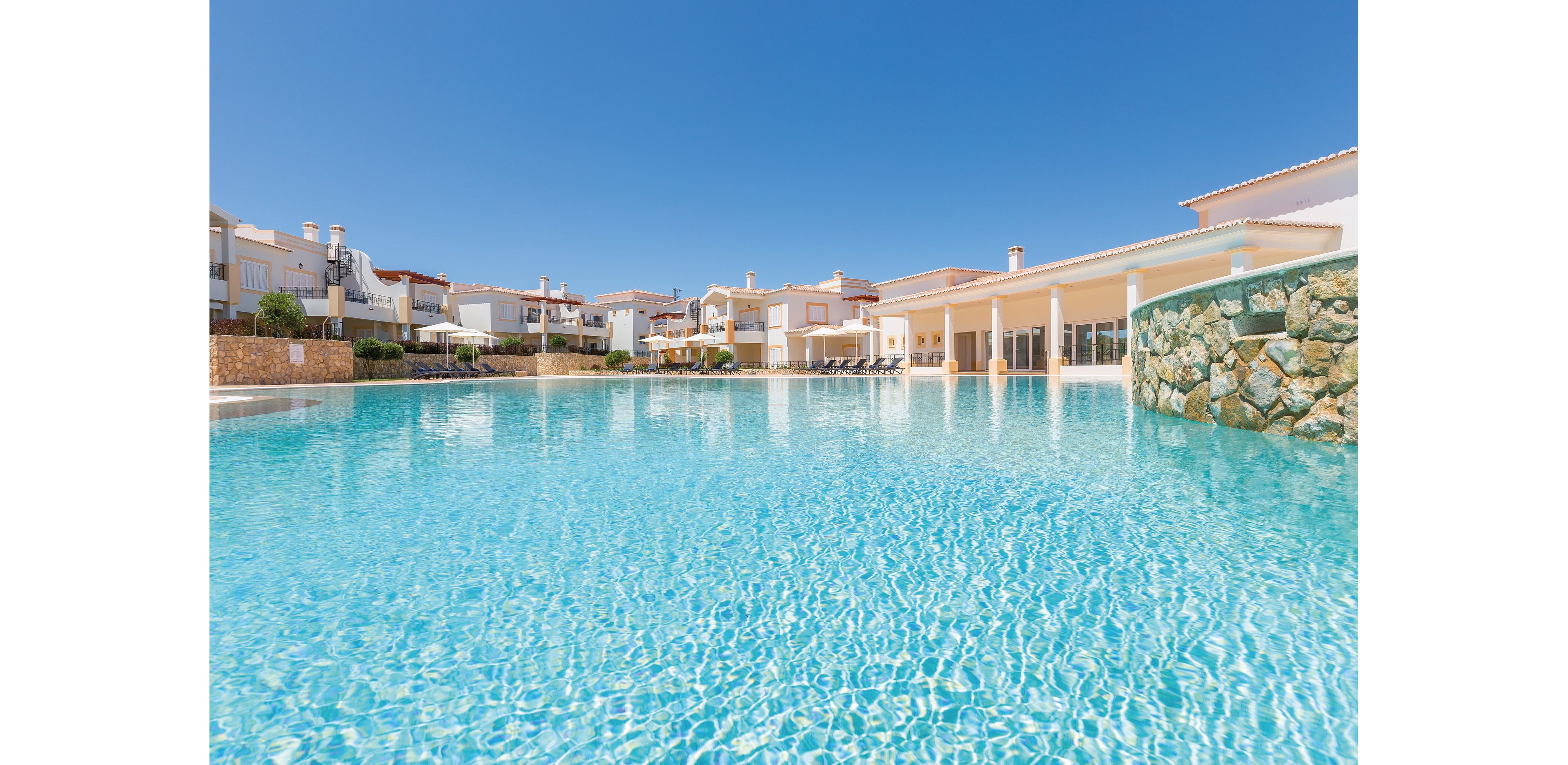 NAU Salema Beach Village