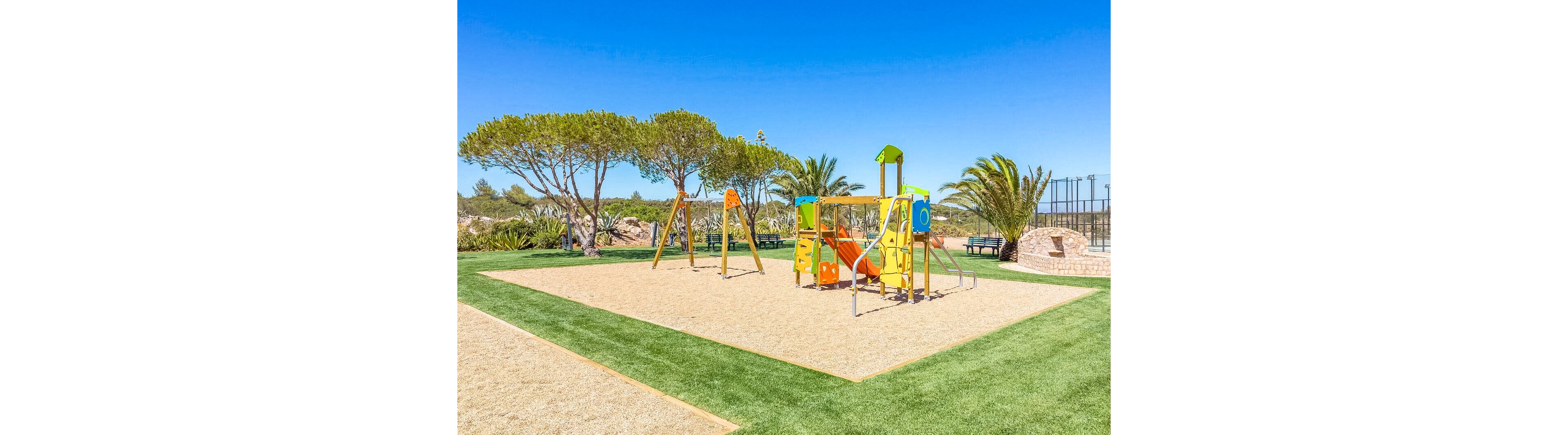 NAU Salema Beach Village