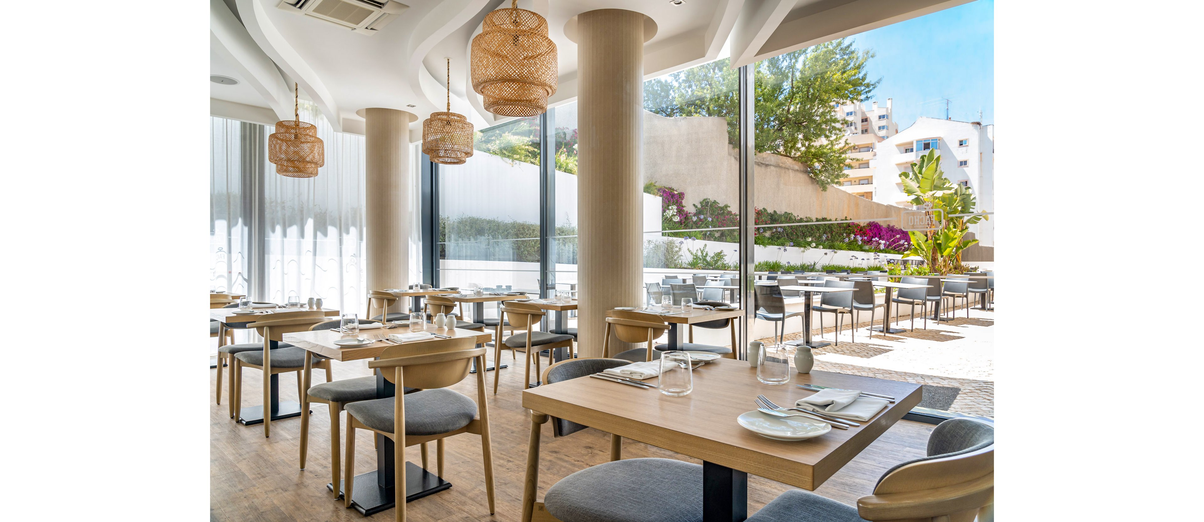 Jupiter Marina Hotel - Couples & Spa