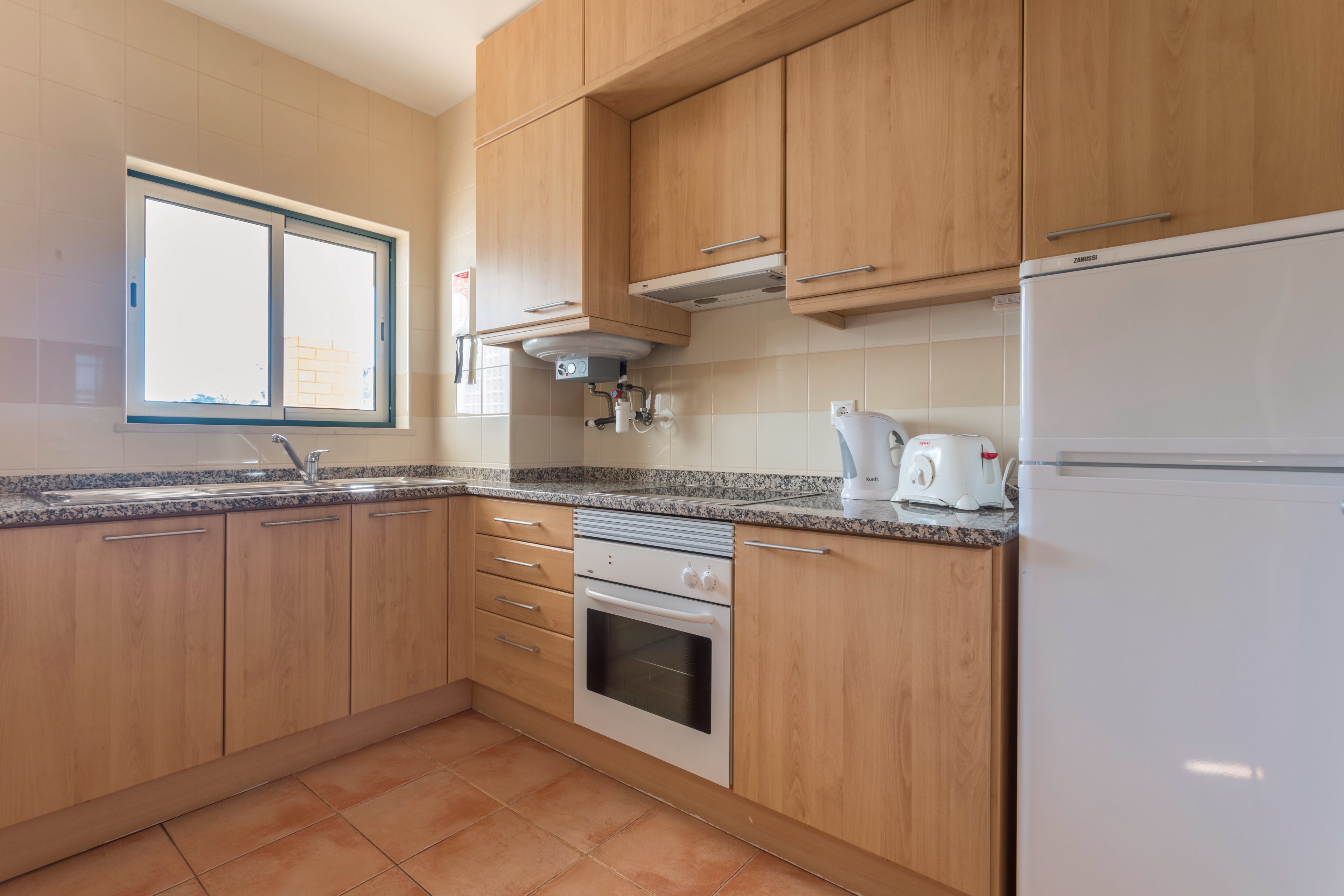 AP Victoria Sports & Beach