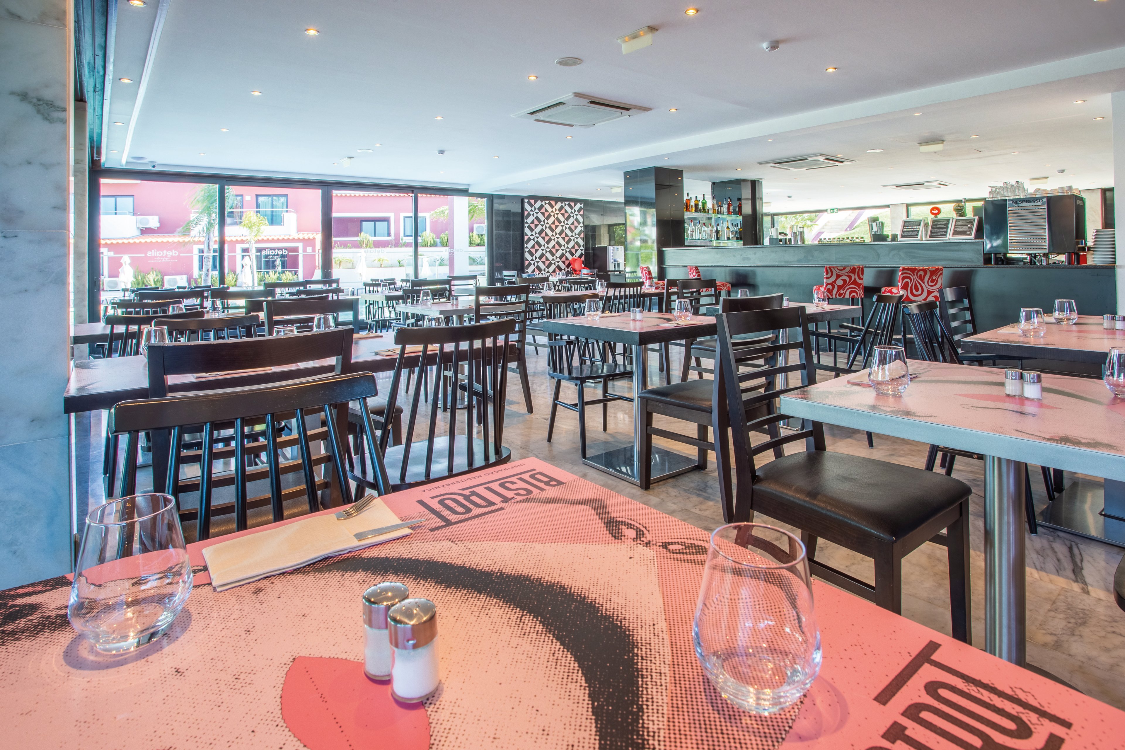 Topazio Vibe Beach Hotel & Apartments