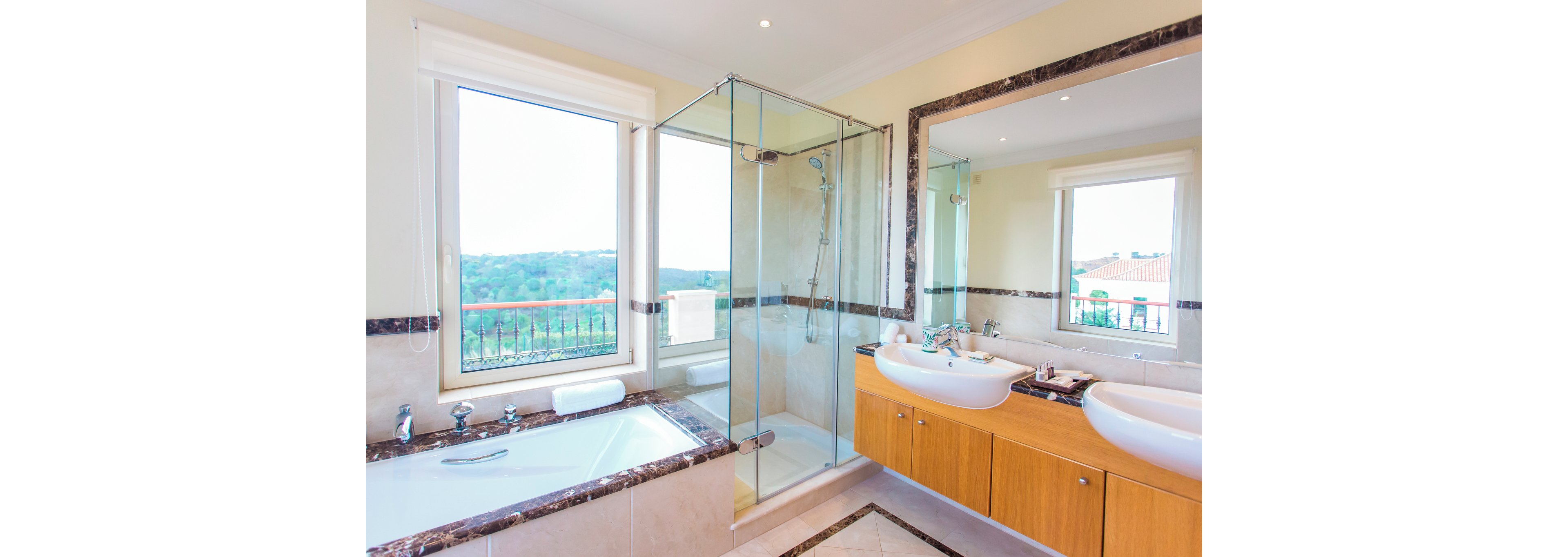 Monte Rei Golf and Country Club with Golf Packages