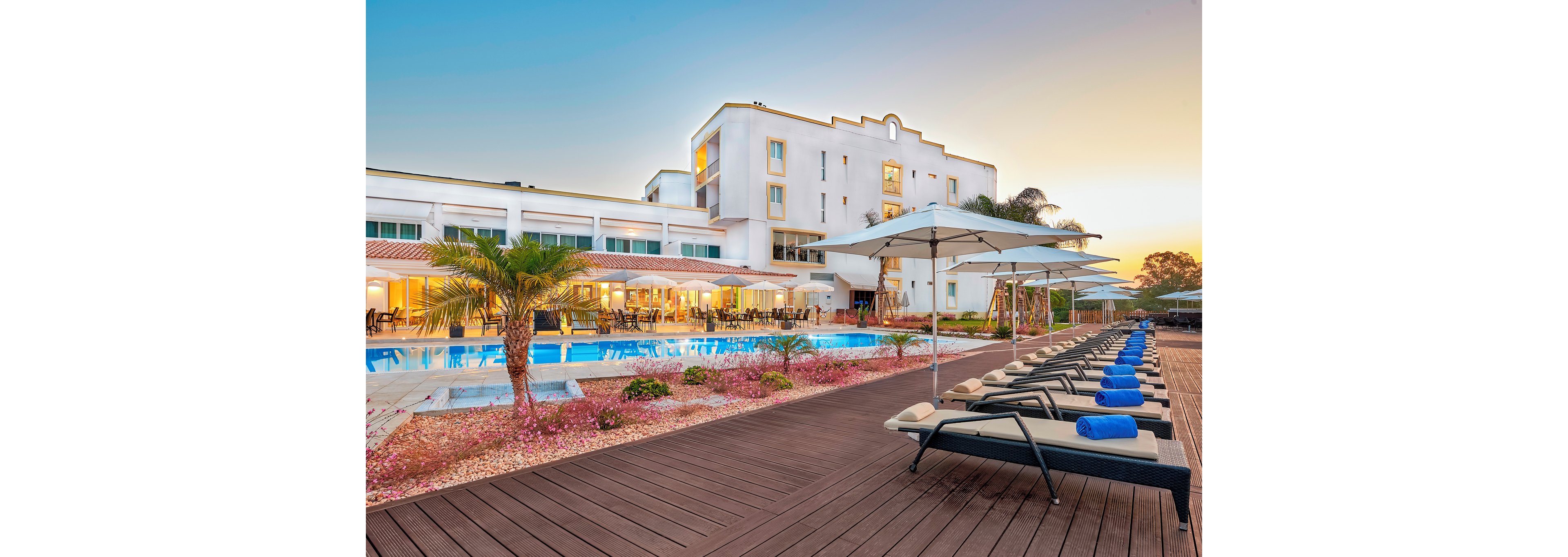 Dona Filipa Hotel with Golf Packages