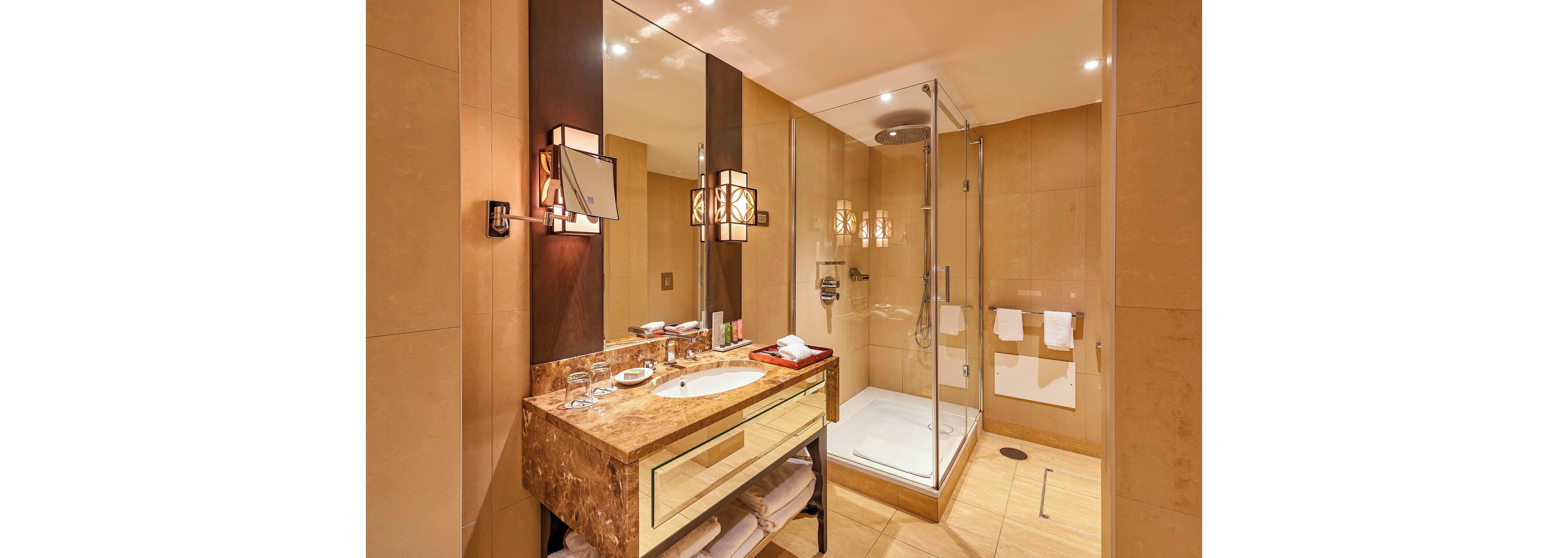 Dona Filipa Hotel with Golf Packages