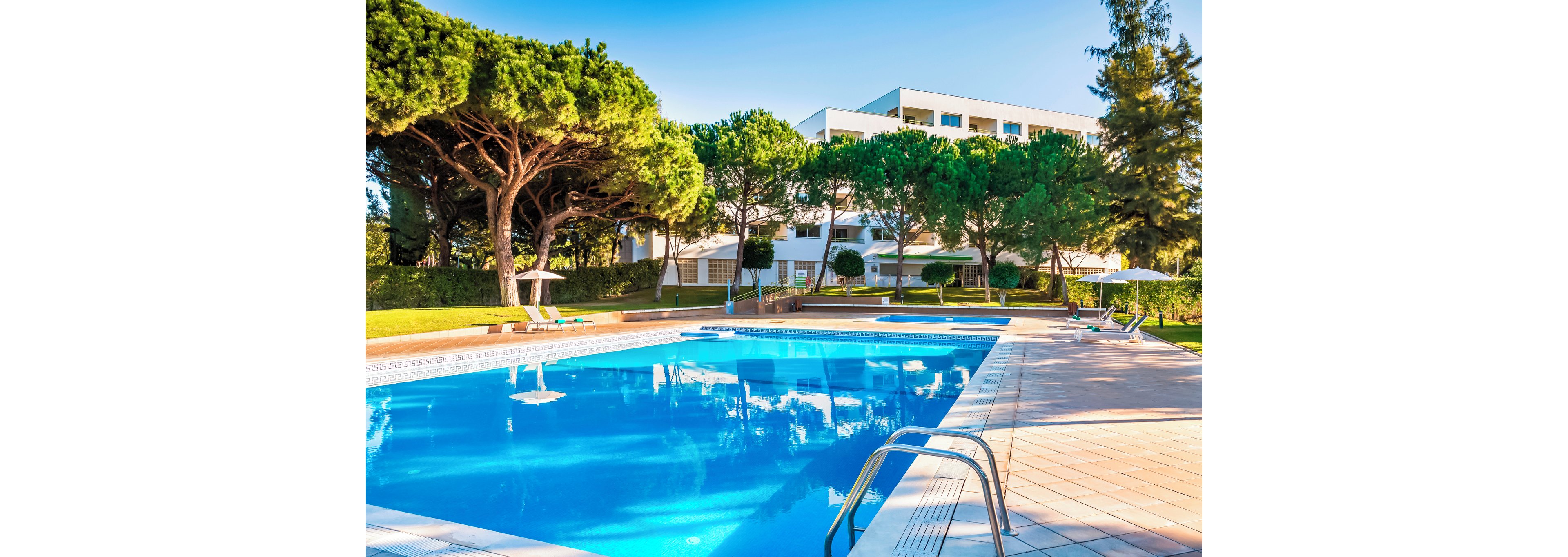 The Patio Suite Hotel with 2 Rounds of Golf Included