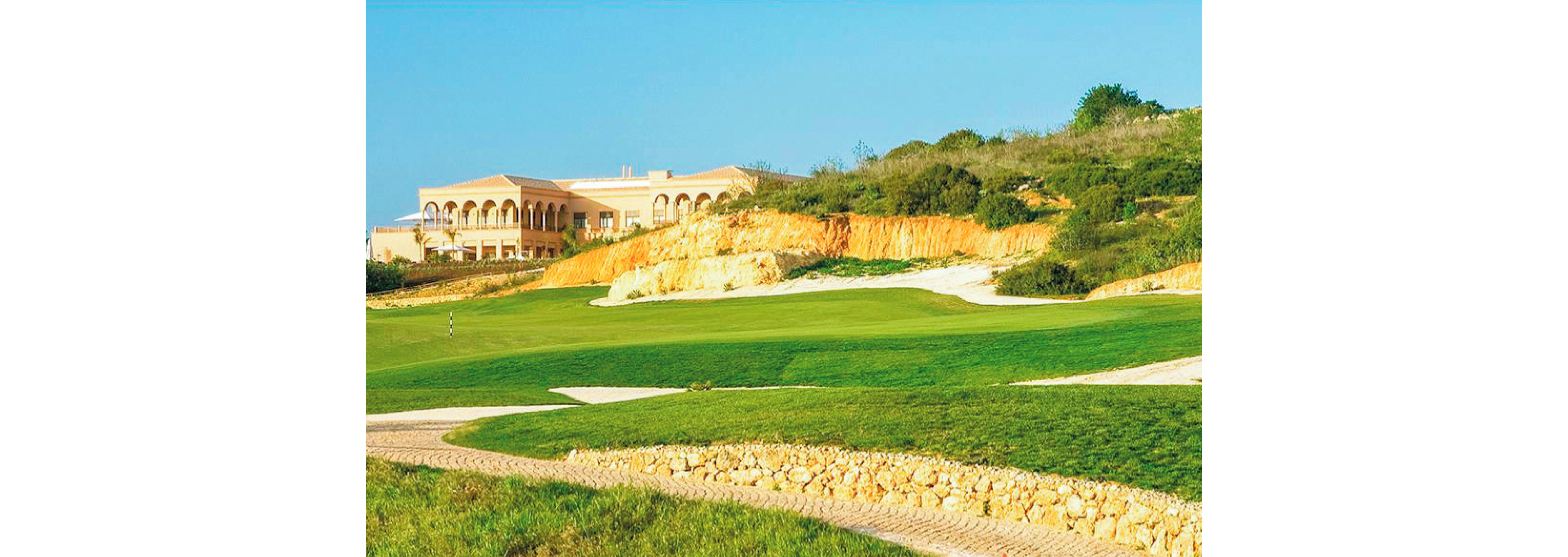 The Patio Suite Hotel with 5 Rounds of Golf Included