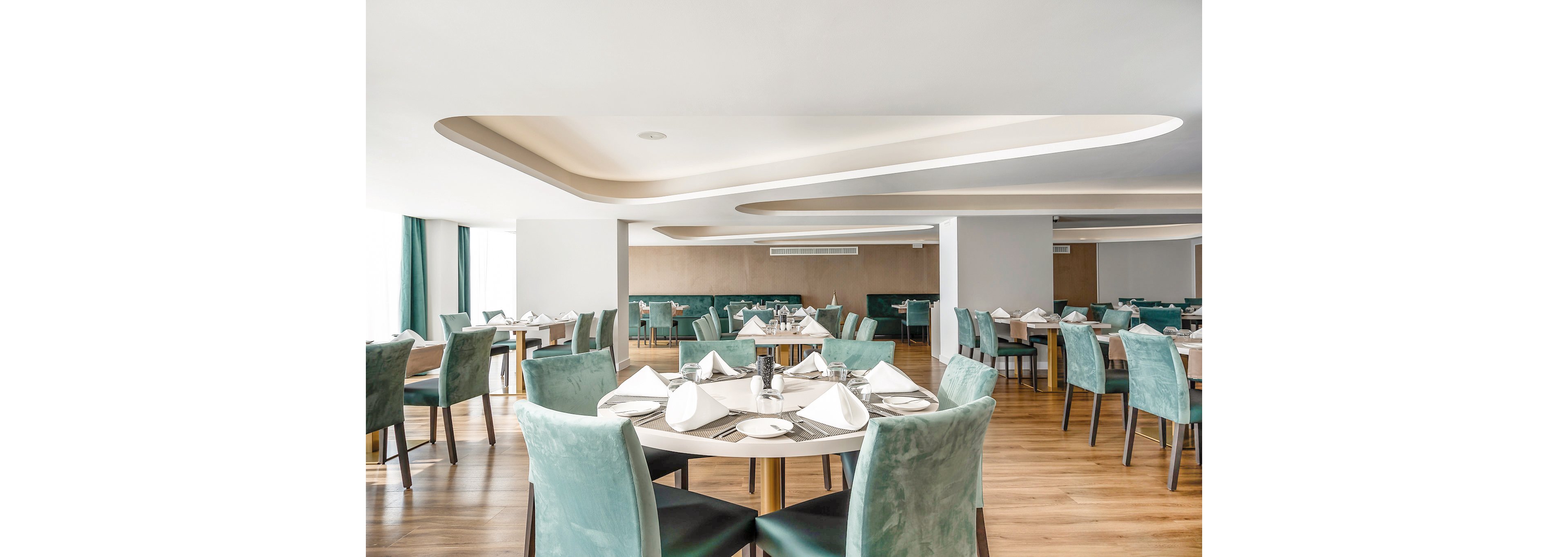 Jupiter Albufeira Hotel & Slide & Splash Waterpark