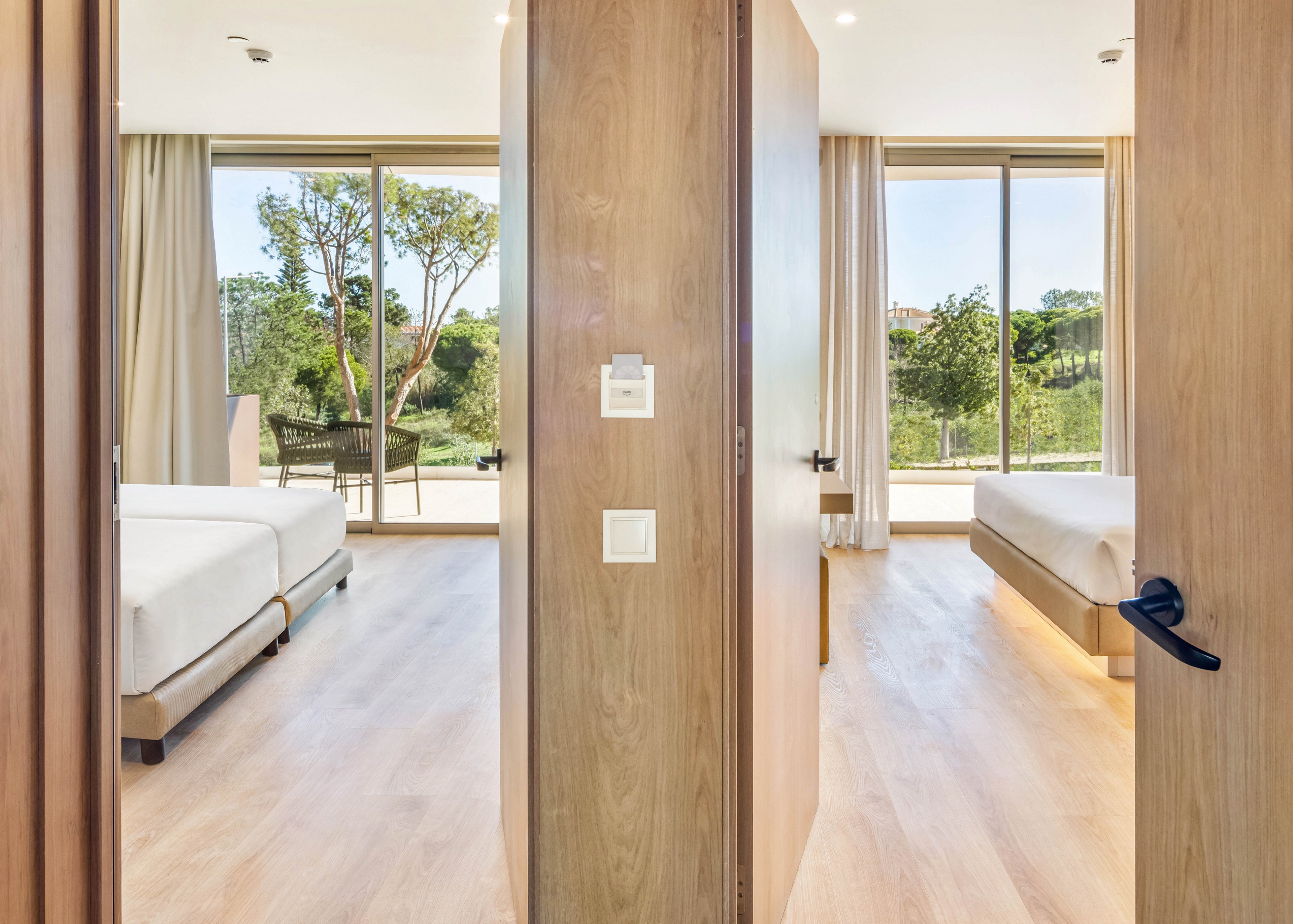 Castelo Suites Hotel