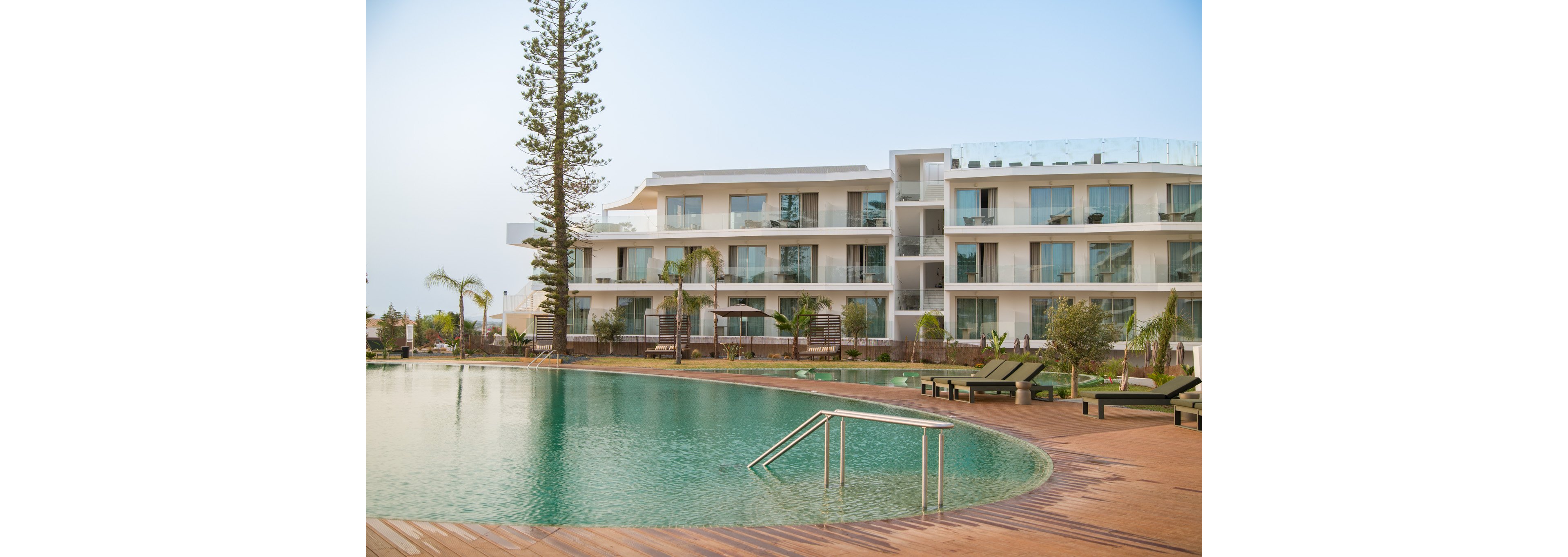 Castelo Suites Hotel