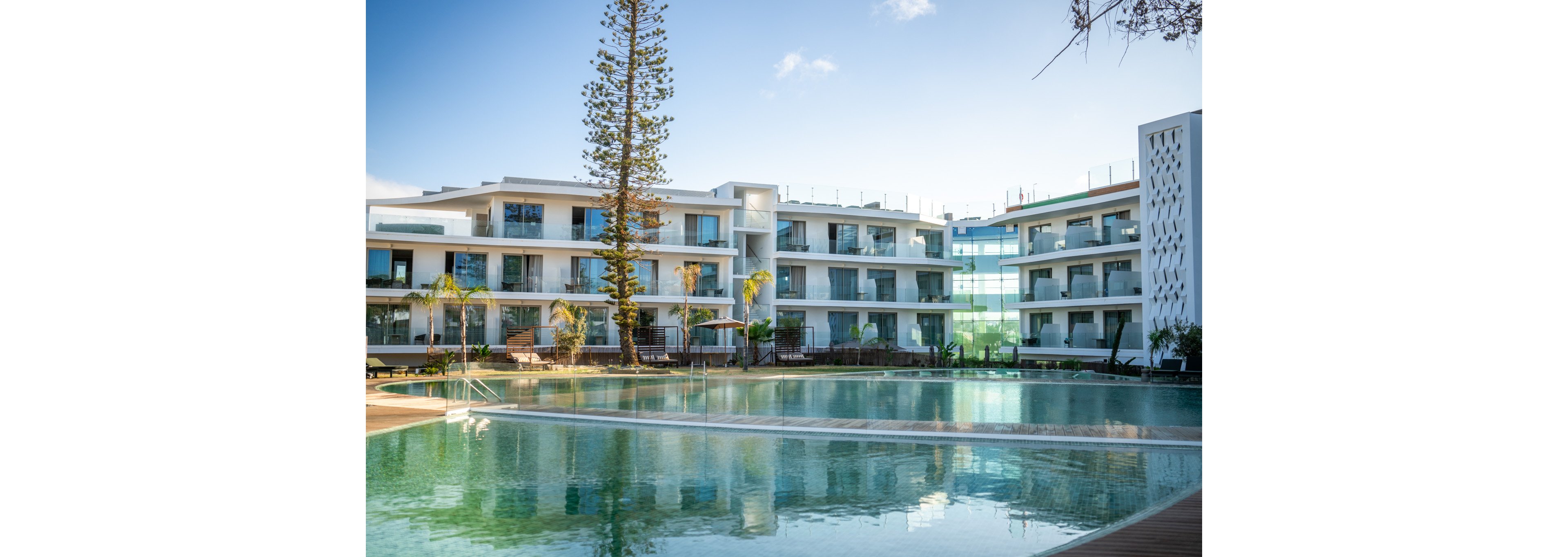 Castelo Suites Hotel