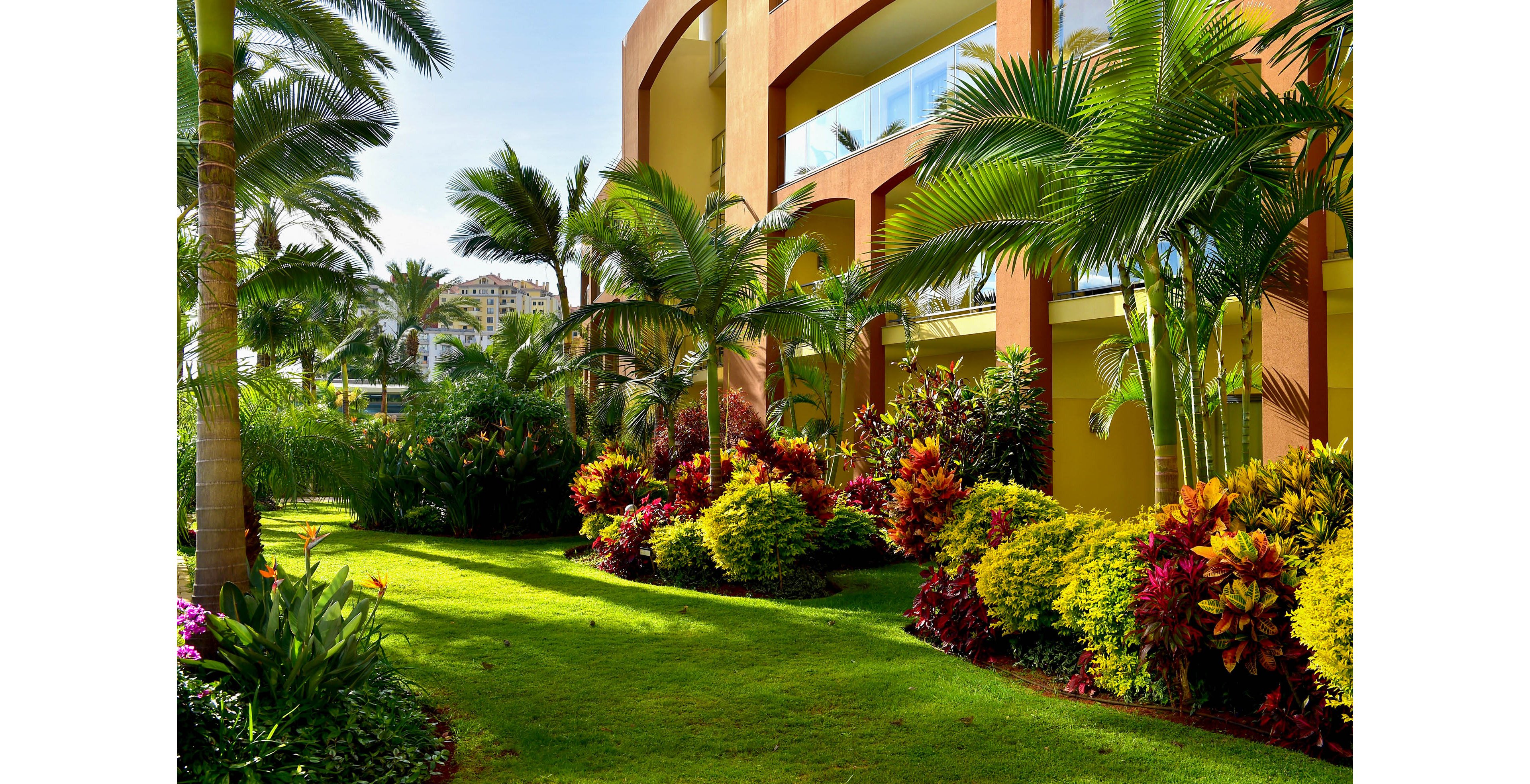 Pestana Promenade Ocean Resort Hotel