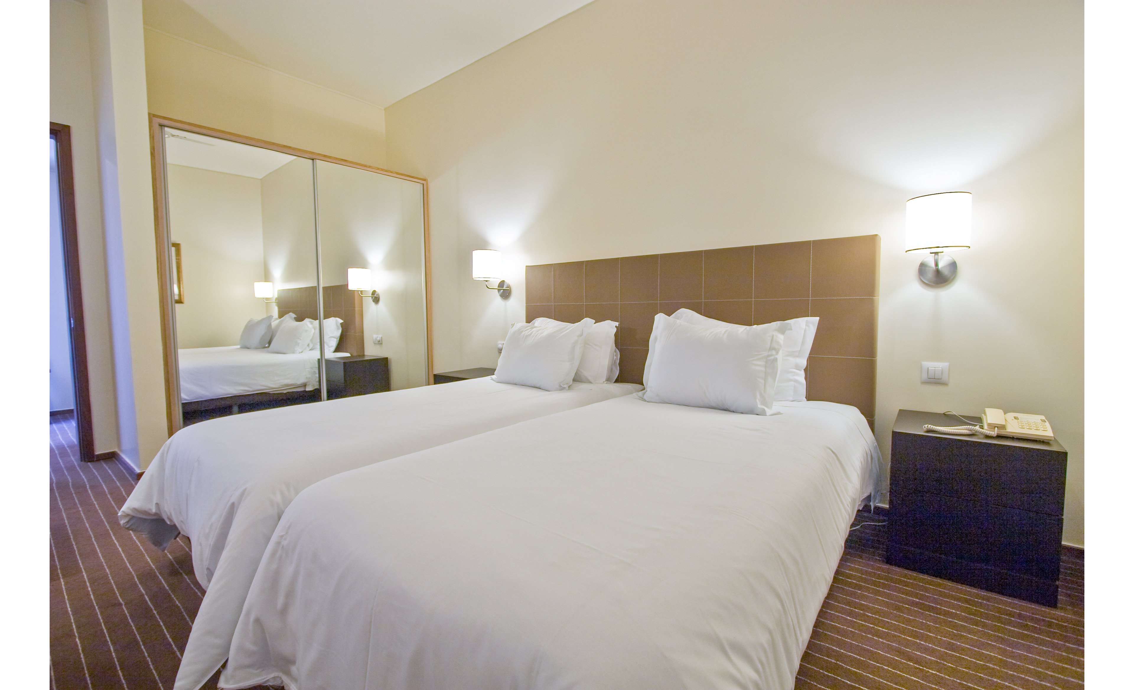 Girassol Suite Hotel