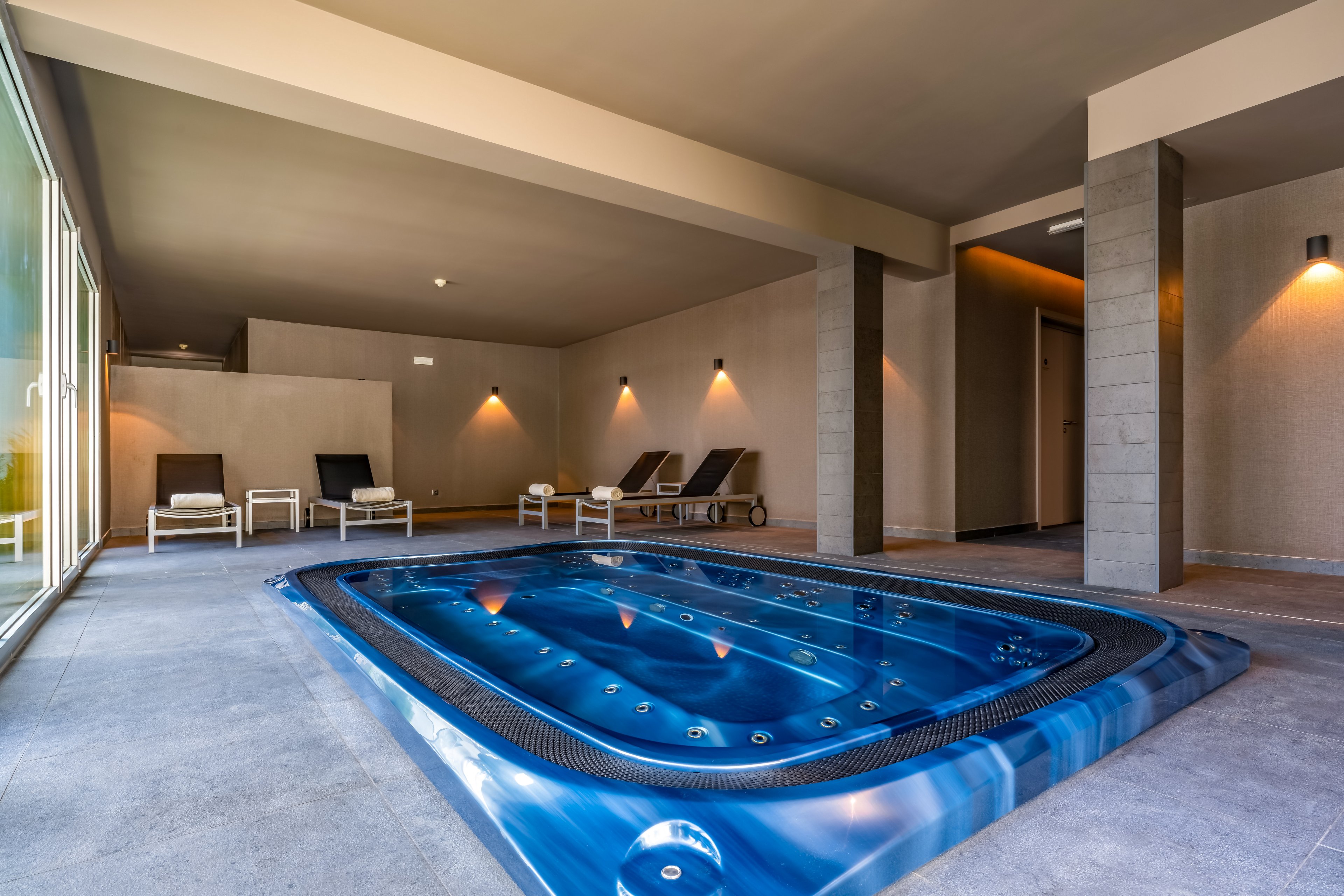 Girassol Suite Hotel