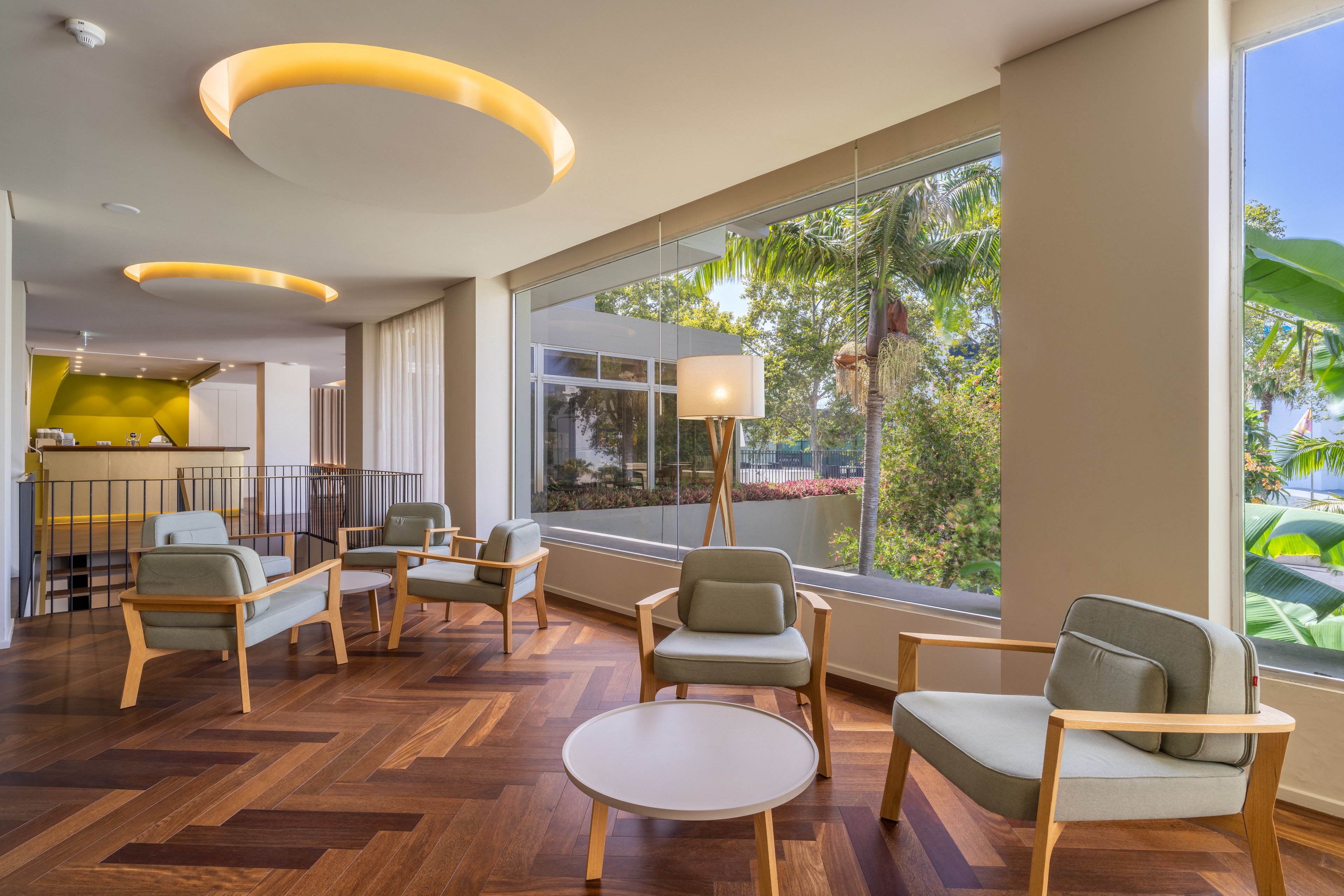 Girassol Suite Hotel