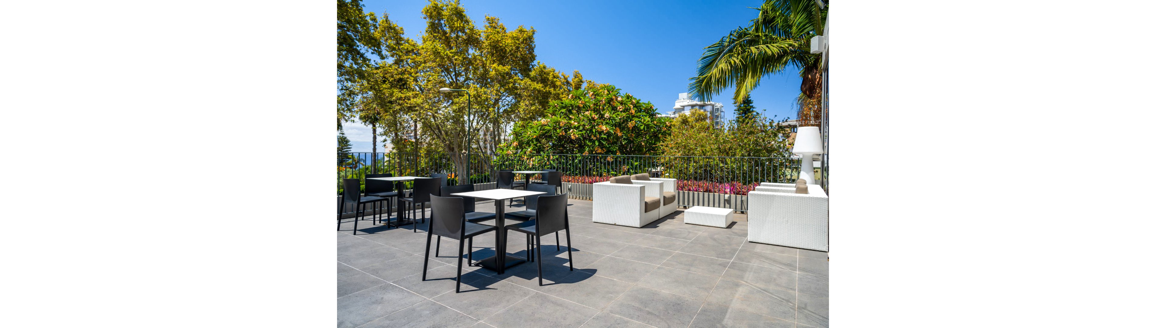 Girassol Suite Hotel