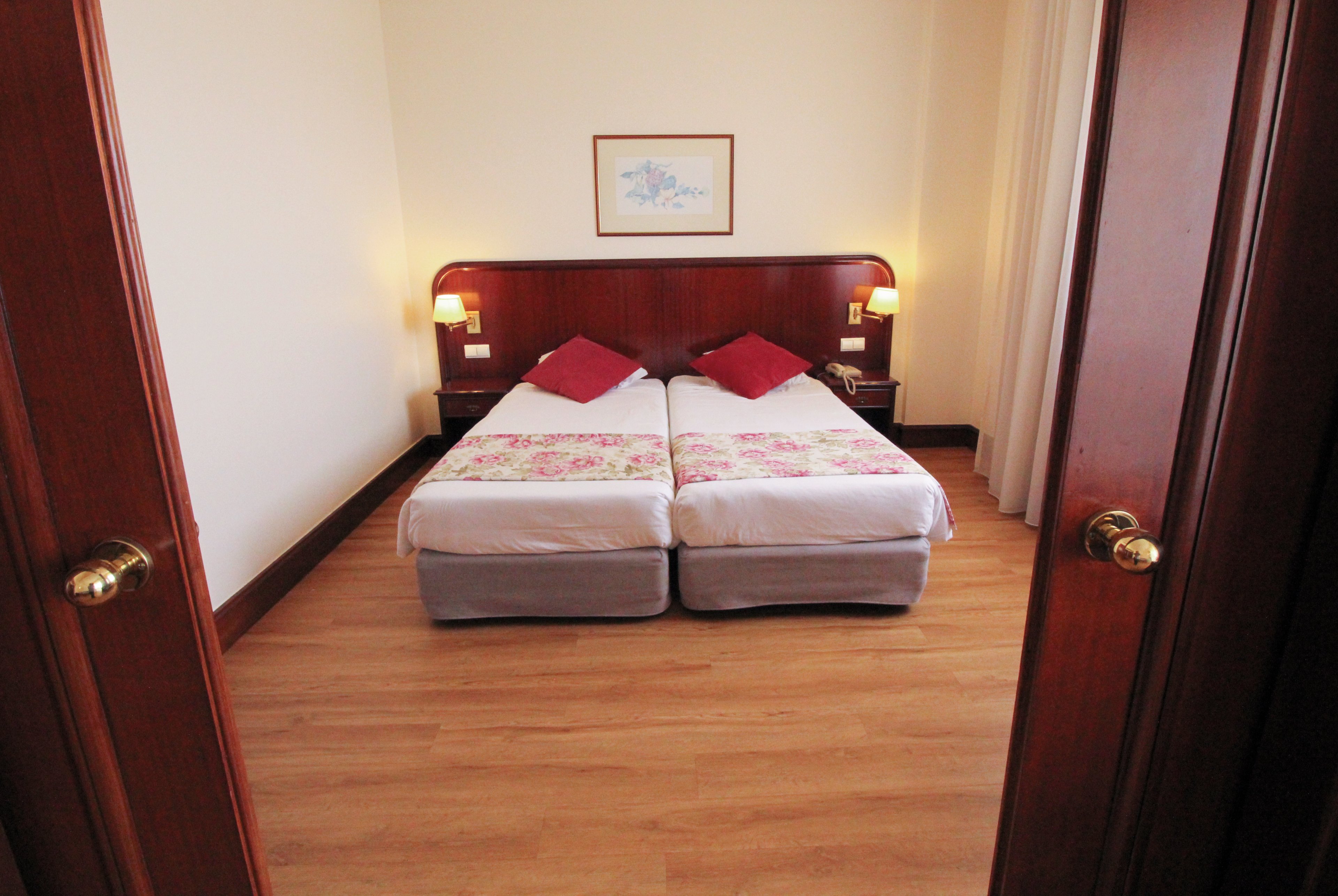 Jardins d'Ajuda Suite Hotel