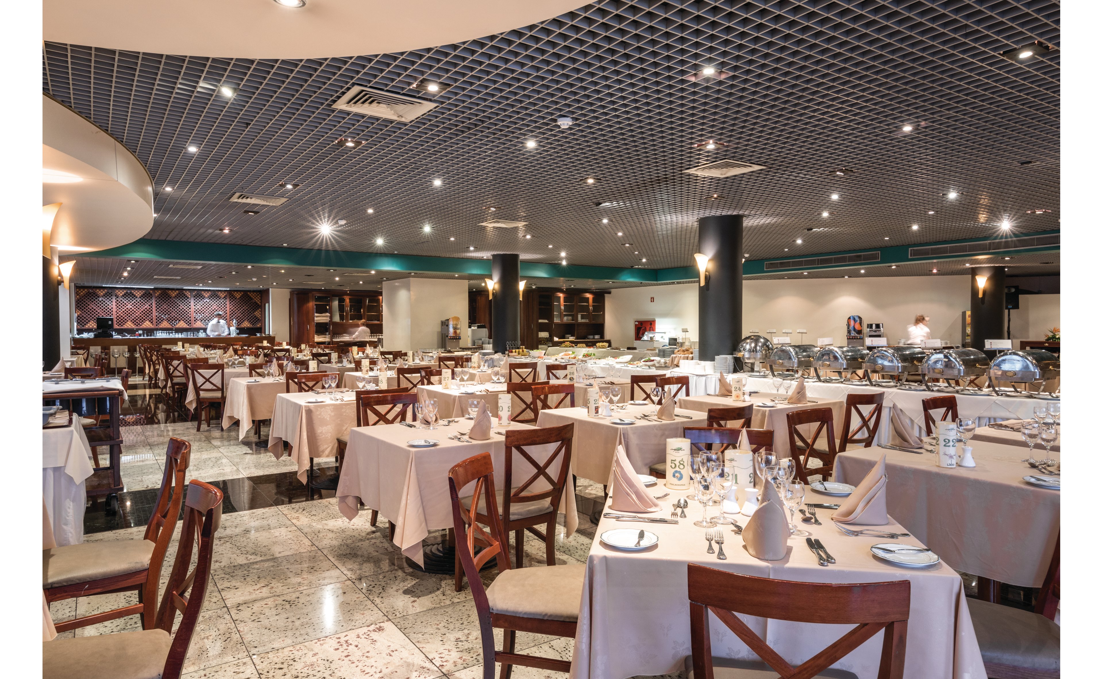 Jardins d'Ajuda Suite Hotel