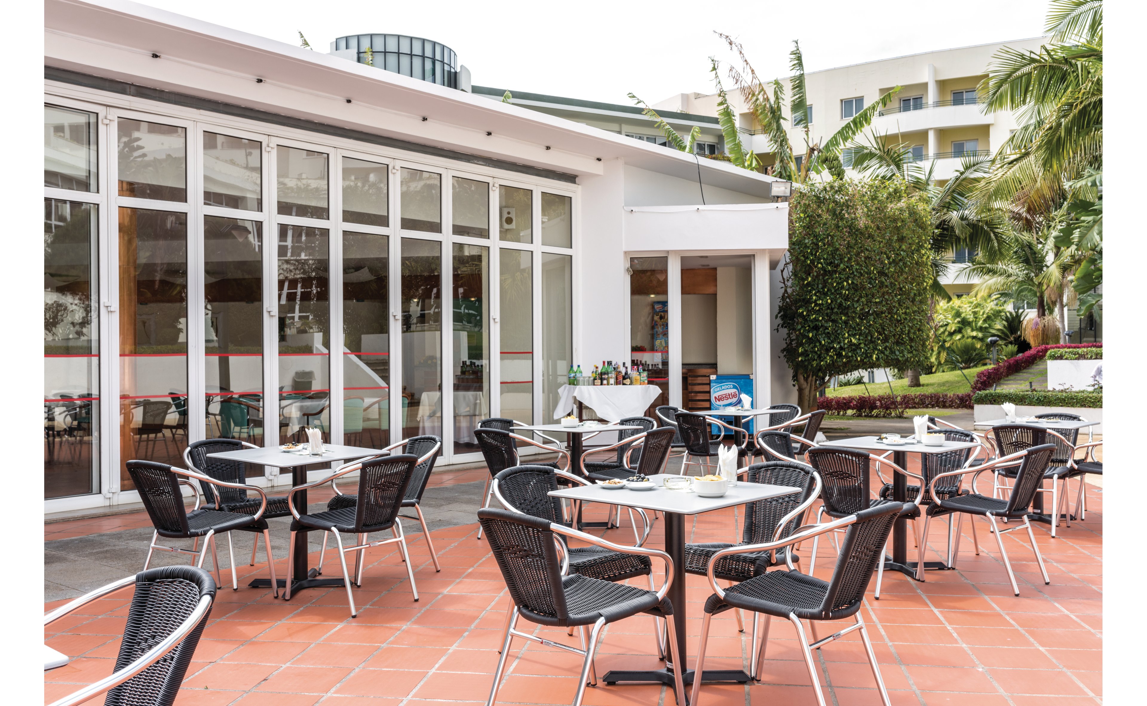 Jardins d'Ajuda Suite Hotel