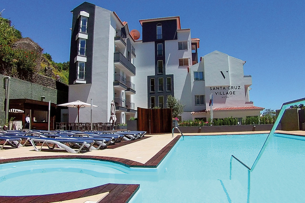 Santa Cruz Village Hotel