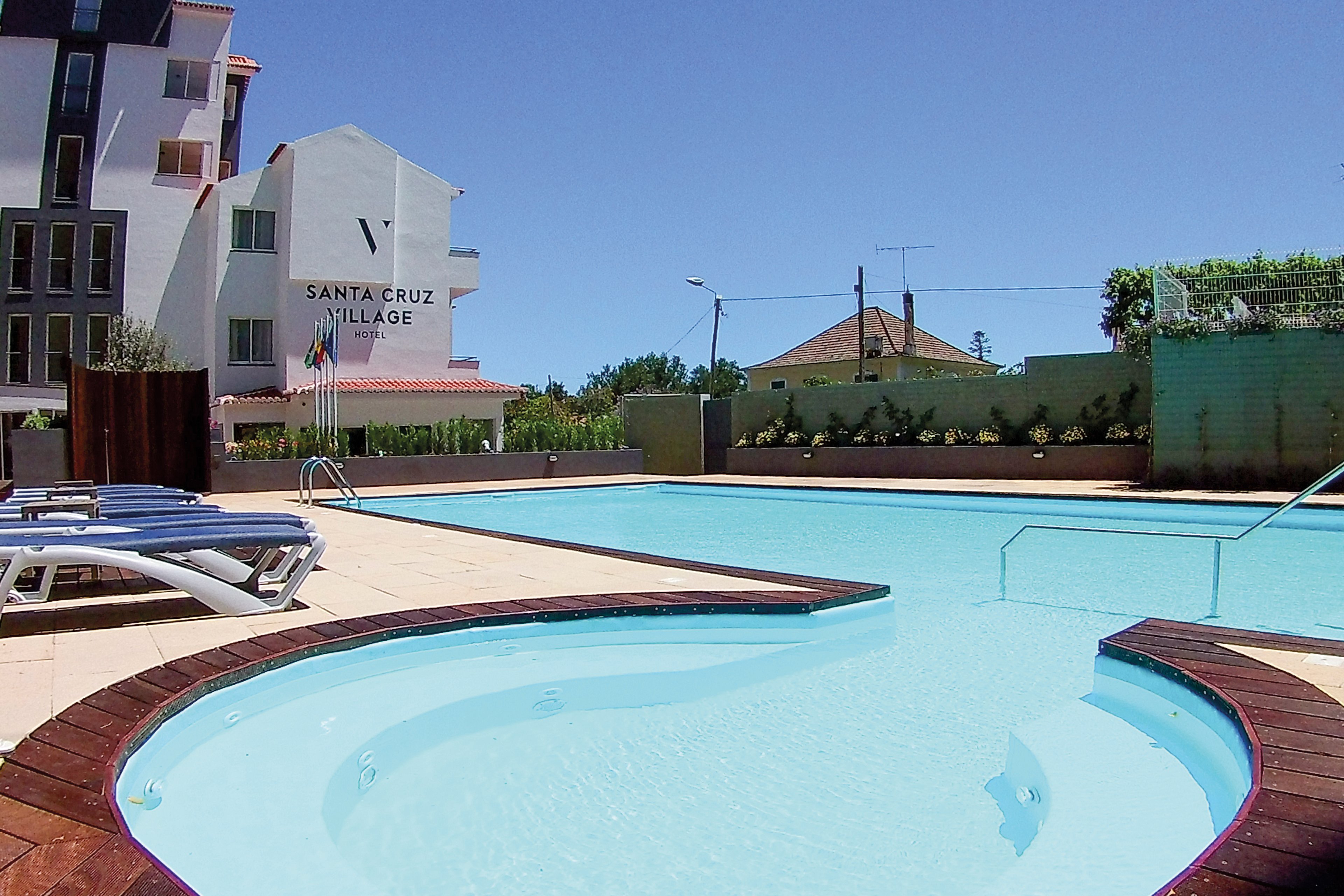 Santa Cruz Village Hotel