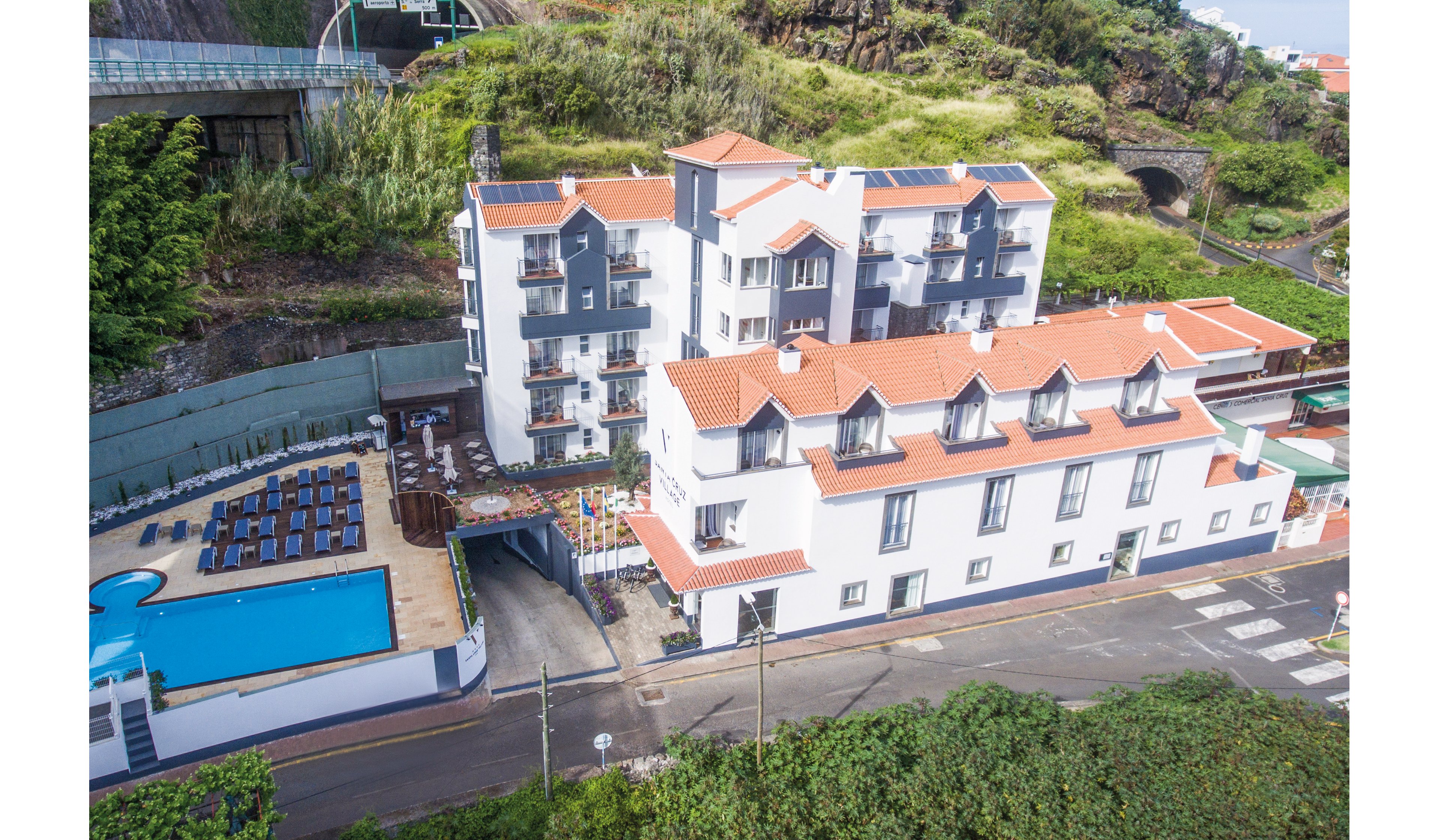 Santa Cruz Village Hotel