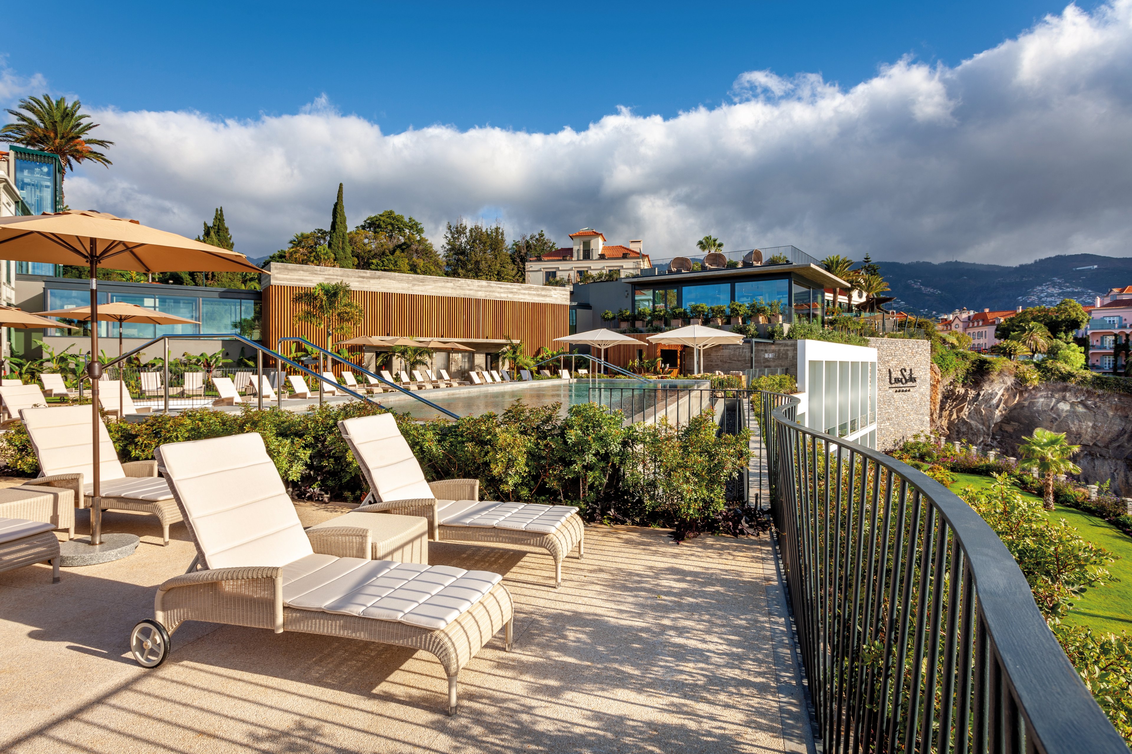 Les Suites at The Cliff Bay