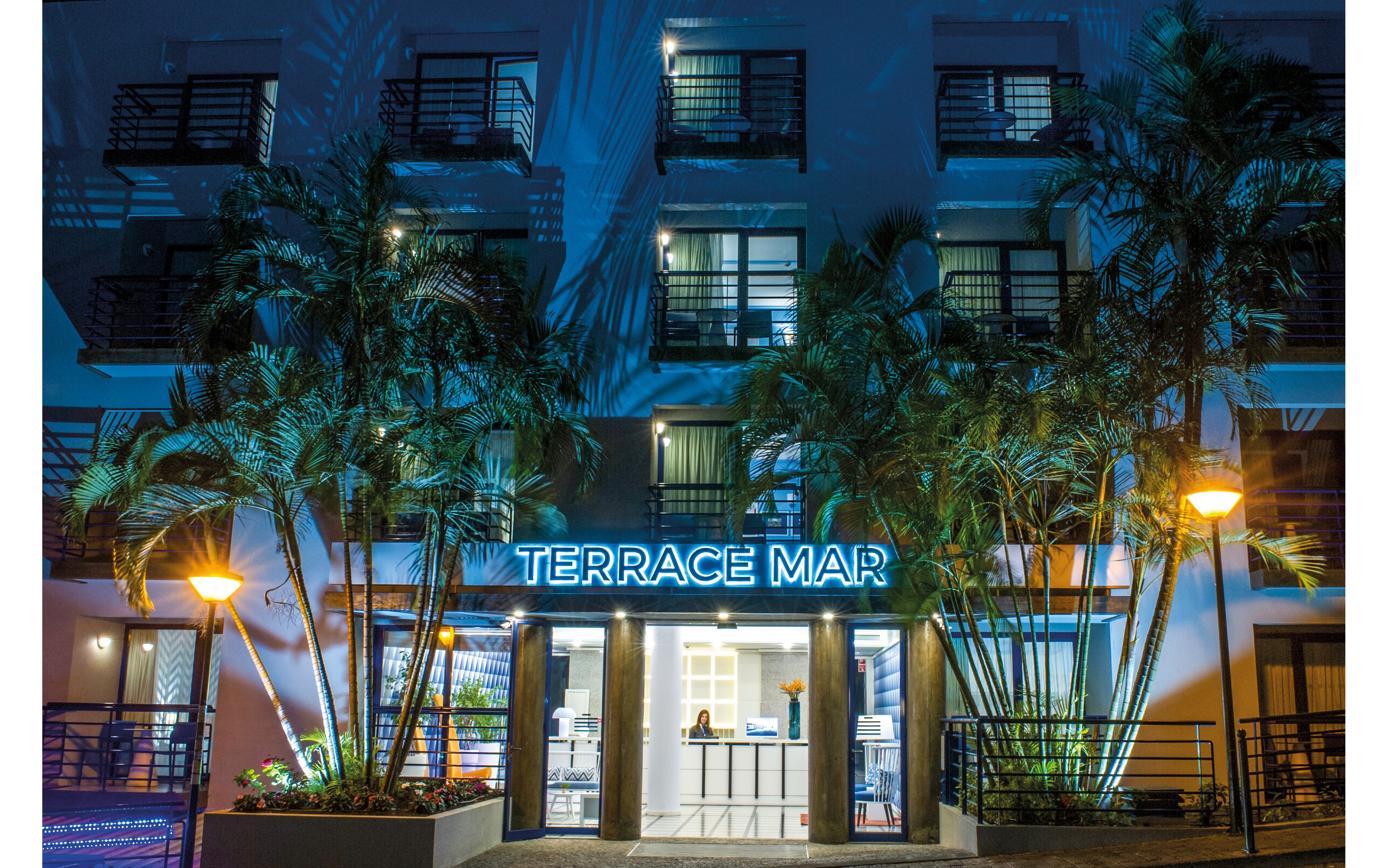 Terrace Mar Suite Hotel