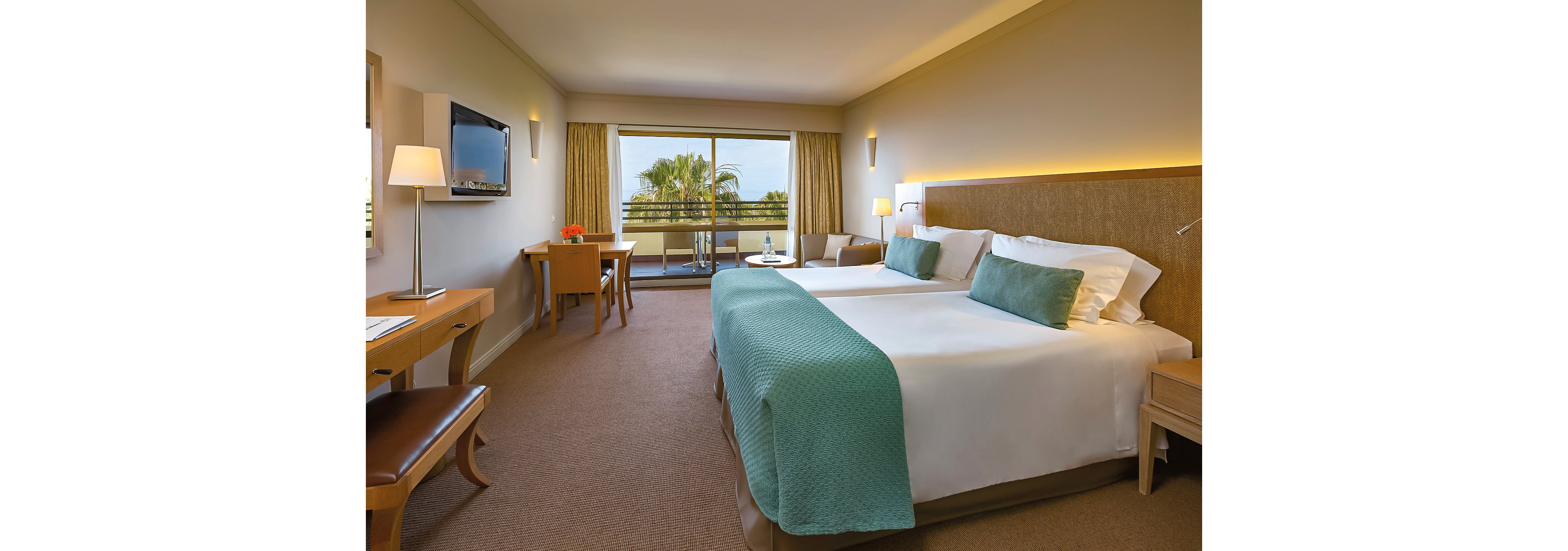 Suite Hotel Eden Mar