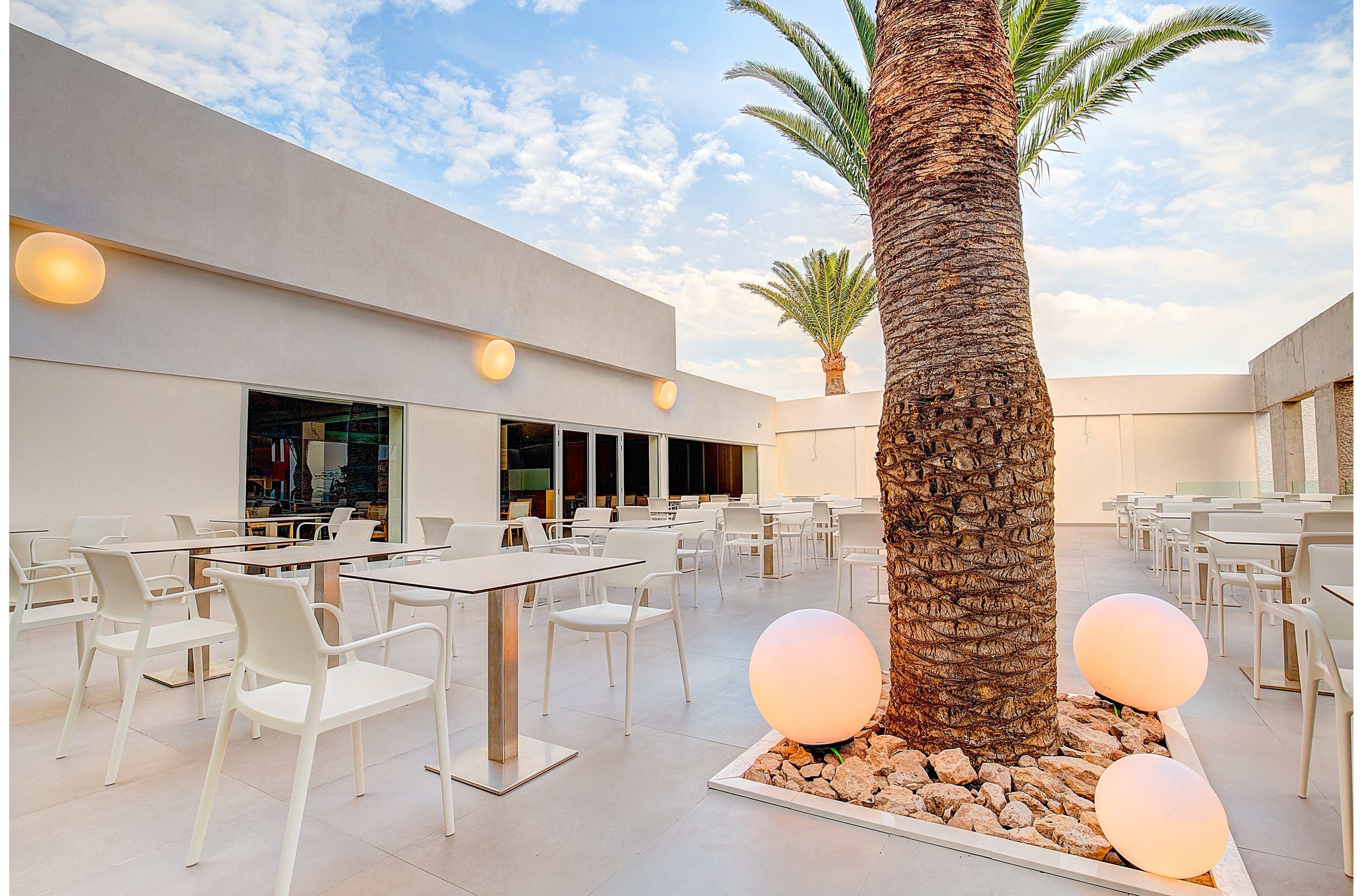 SBH Monica Beach Resort