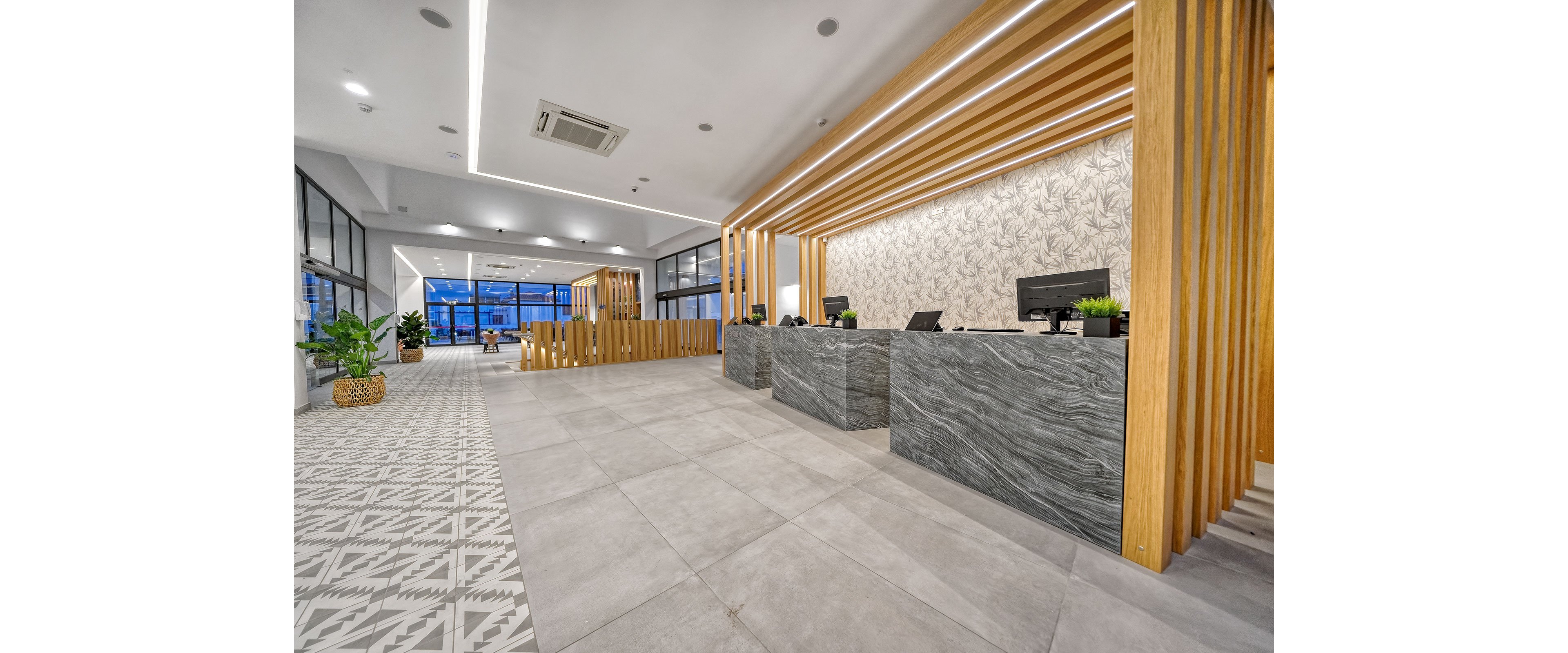 Broncemar Beach Hotel