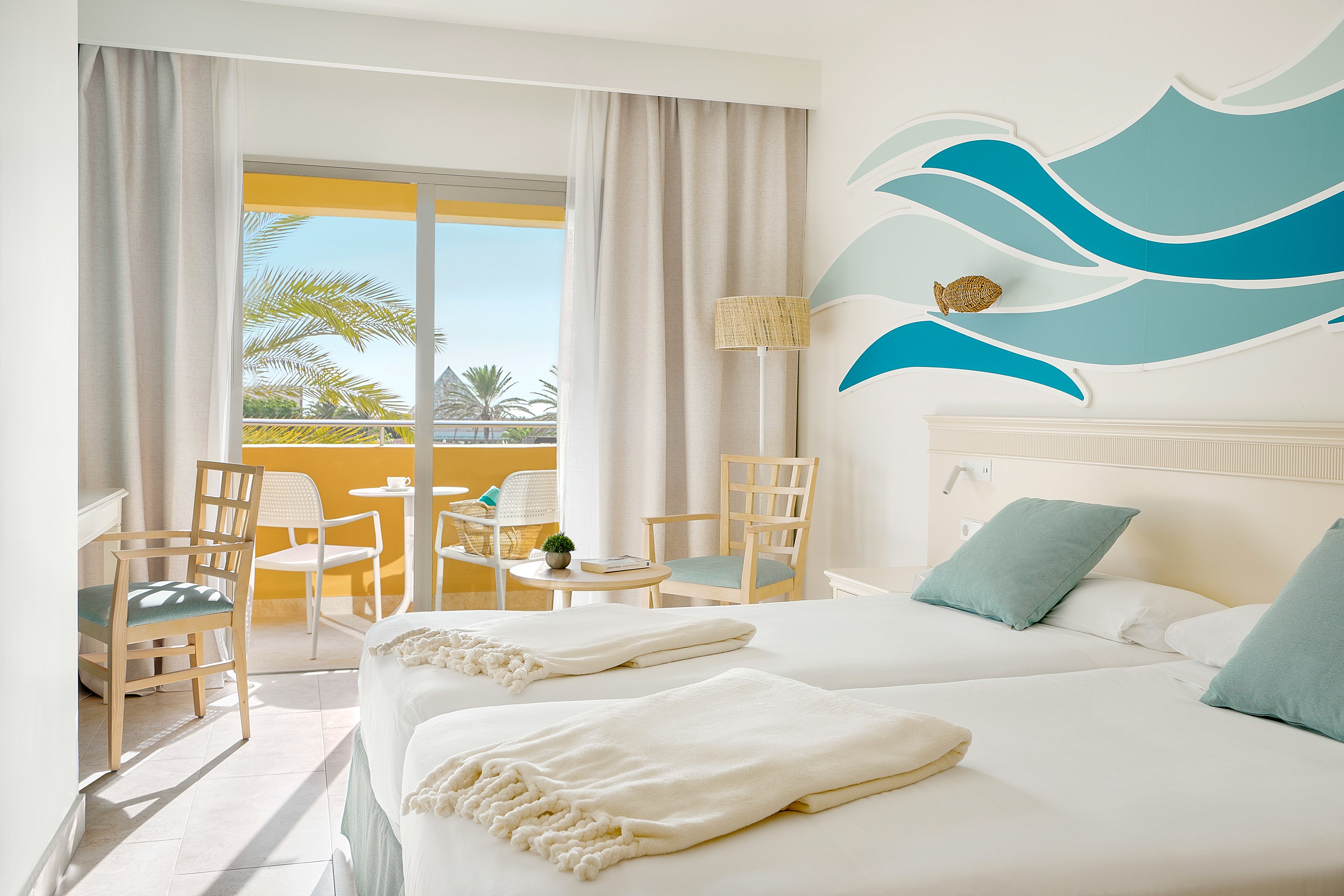 Iberostar Waves Gaviotas Park & Oasis Wildlife