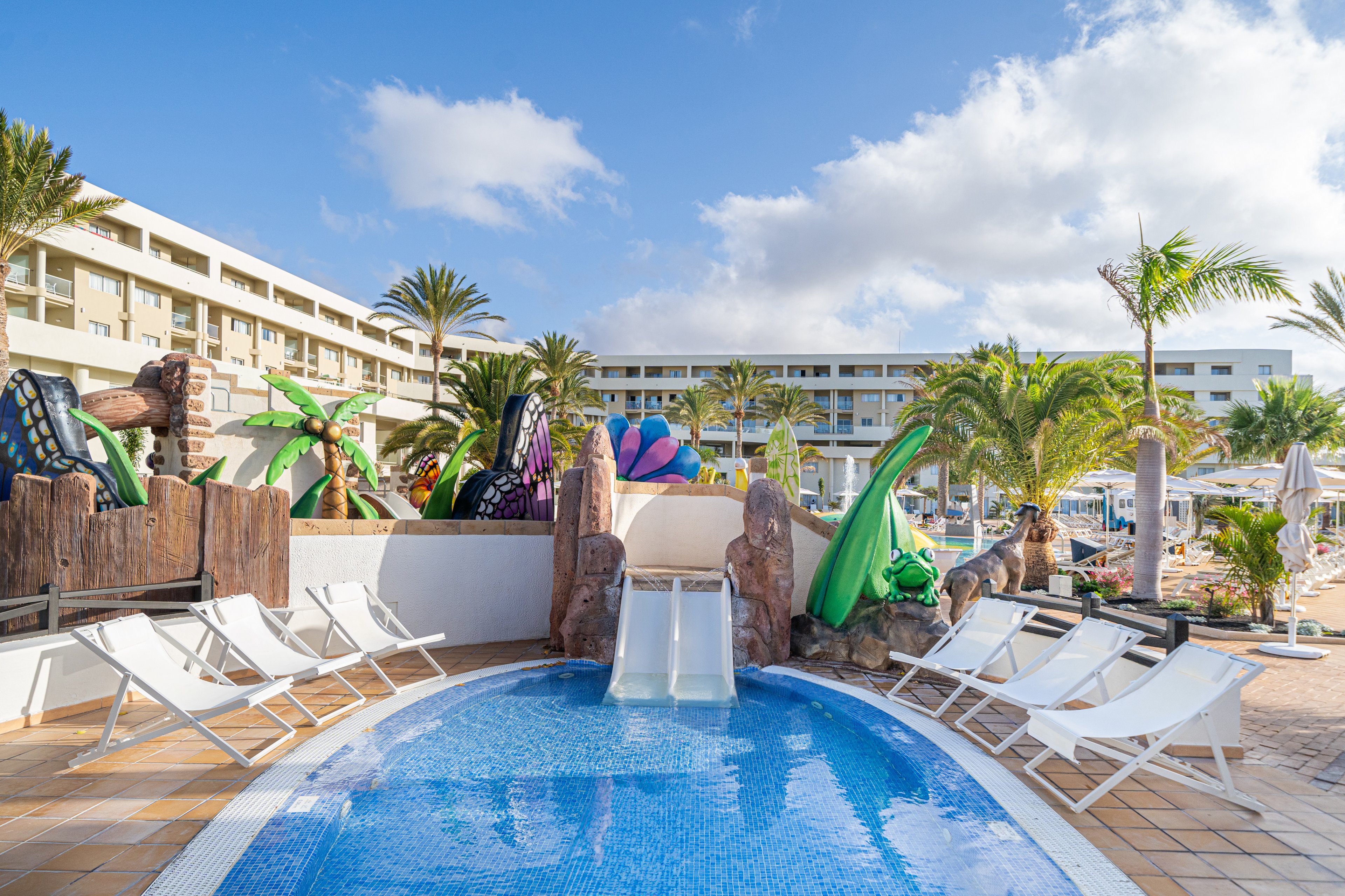 Iberostar Waves Gaviotas Park & Oasis Wildlife