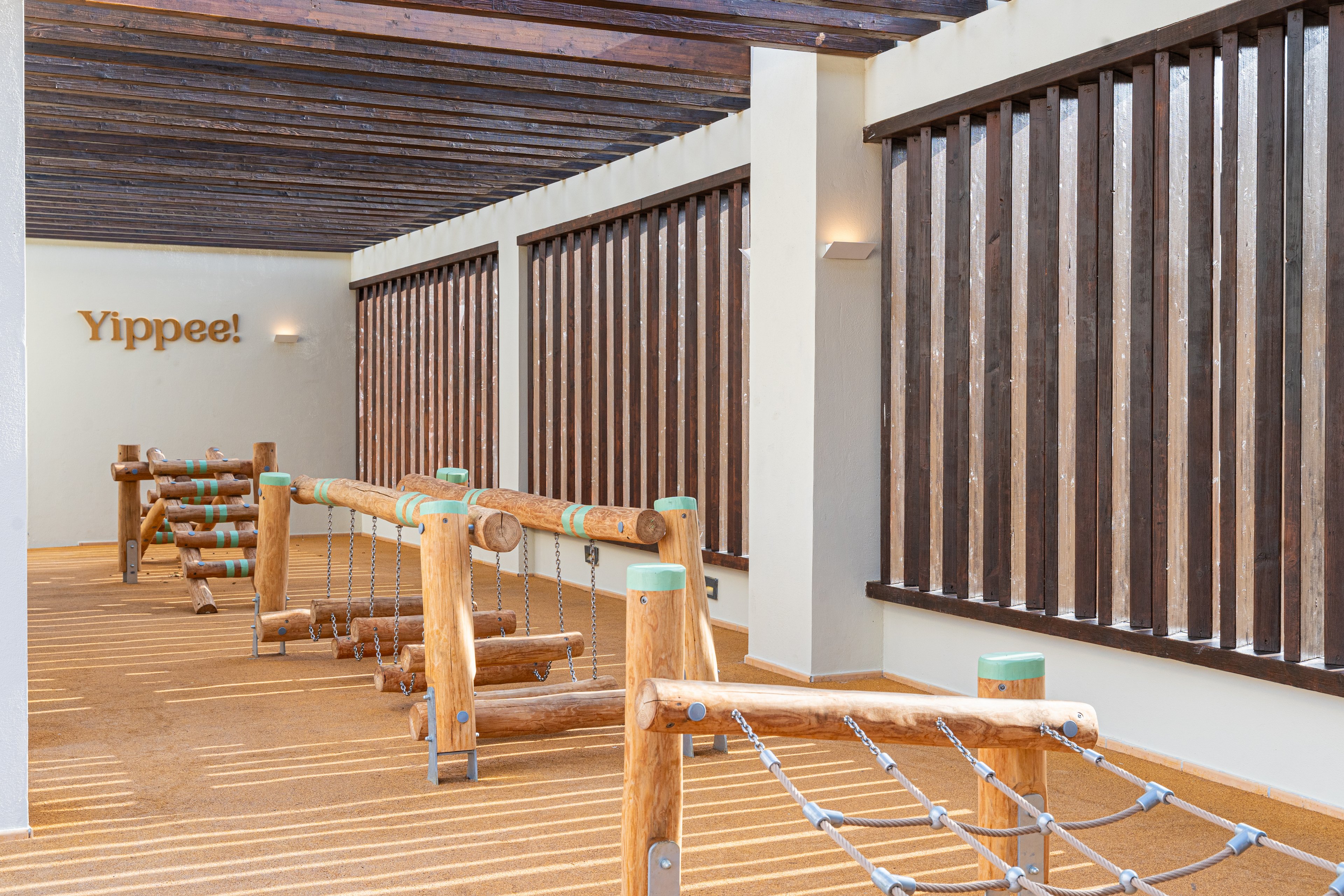 Iberostar Waves Gaviotas Park & Oasis Wildlife