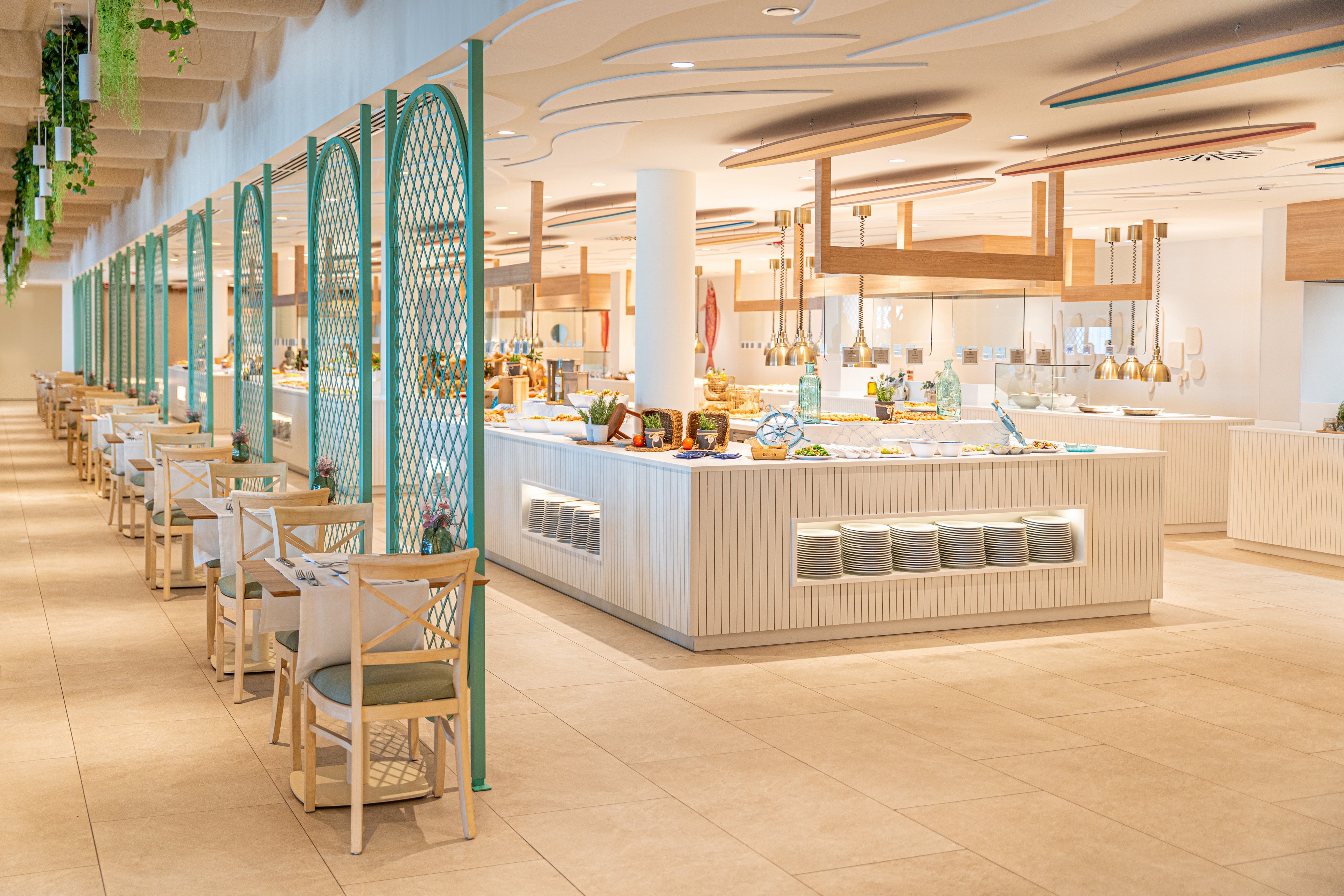 Iberostar Waves Gaviotas Park & Oasis Wildlife