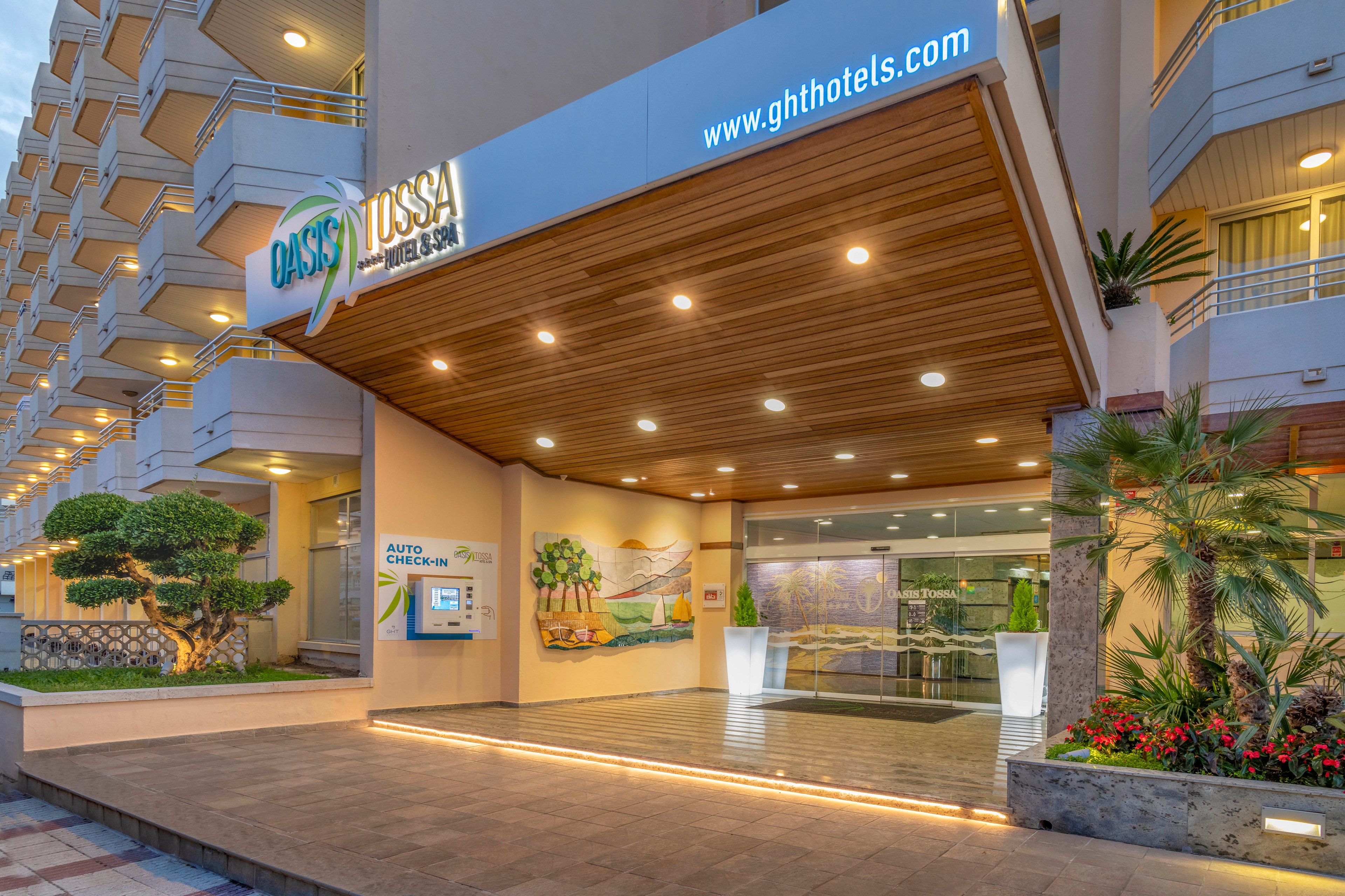 Oasis Tossa Hotel and Spa