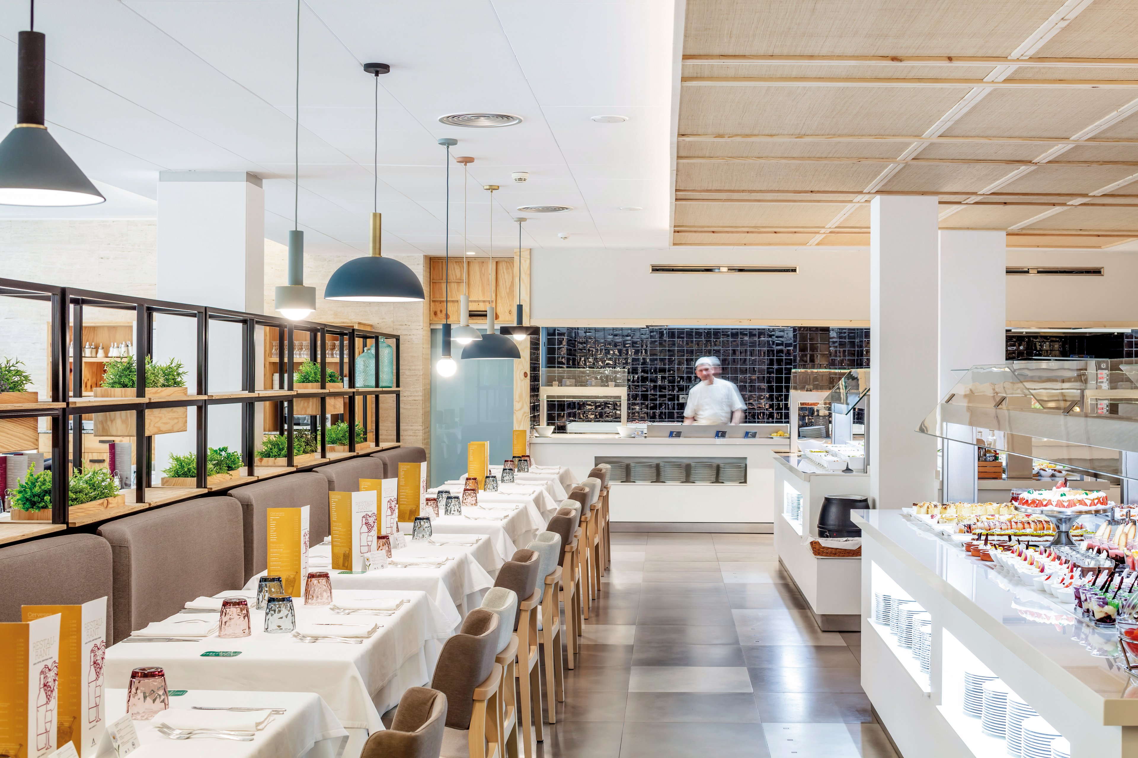 AQUA Hotel Bertran Park