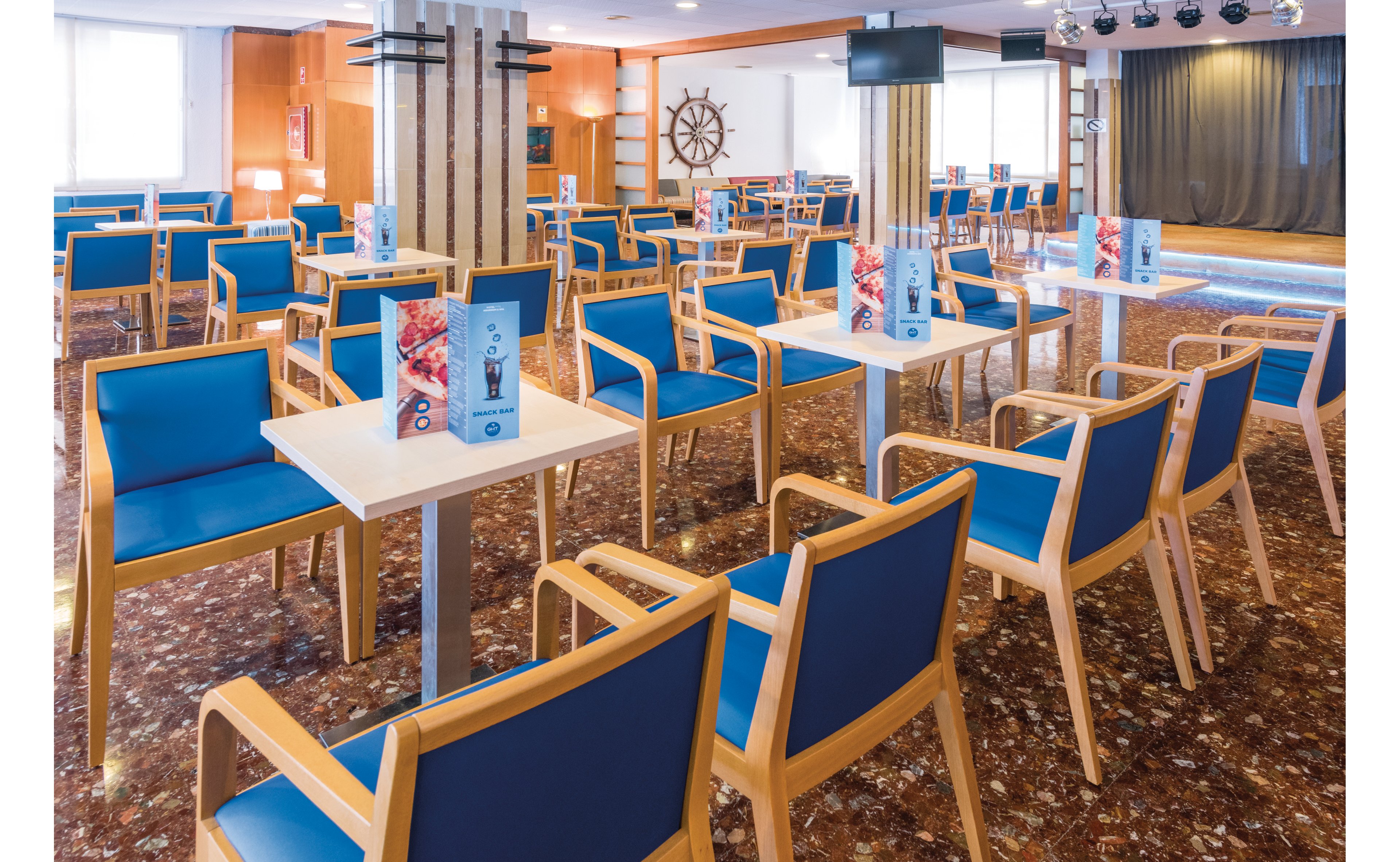 Hotel Aquarium & Spa