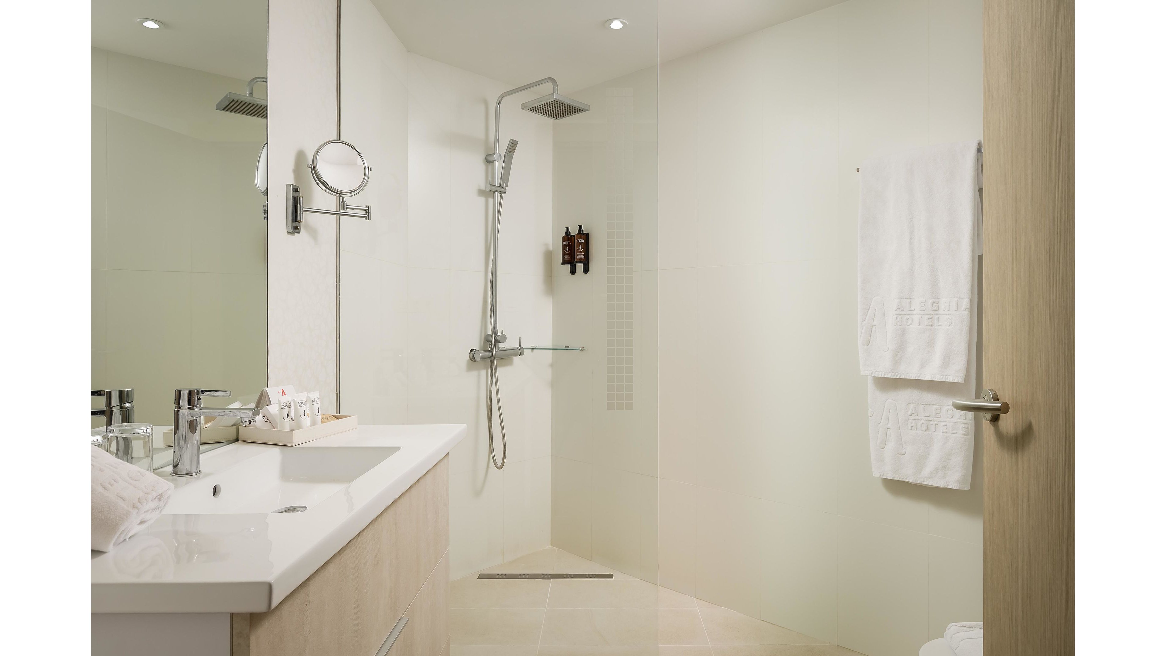 The Place - Mar Mediterrania by ALEGRIA