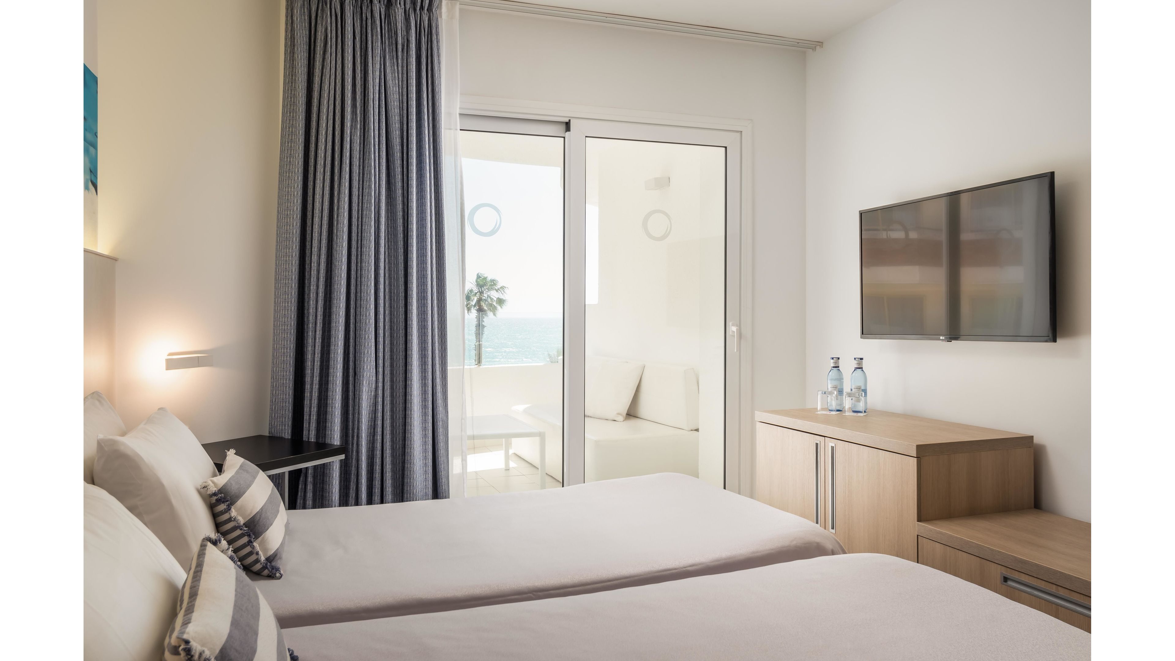 The Place - Mar Mediterrania by ALEGRIA